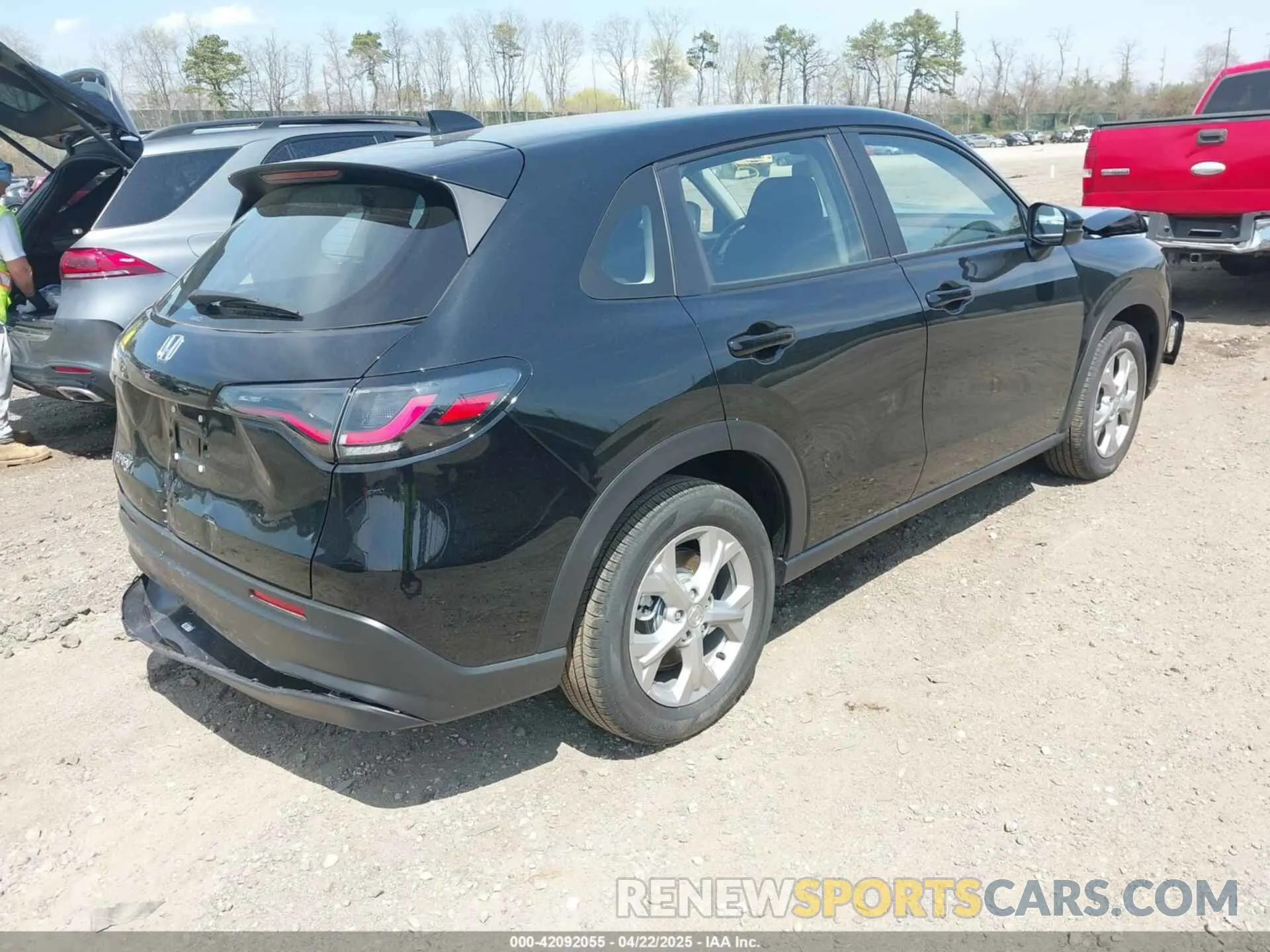 4 Photograph of a damaged car 3CZRZ2H36SM769247 HONDA HR-V 2025