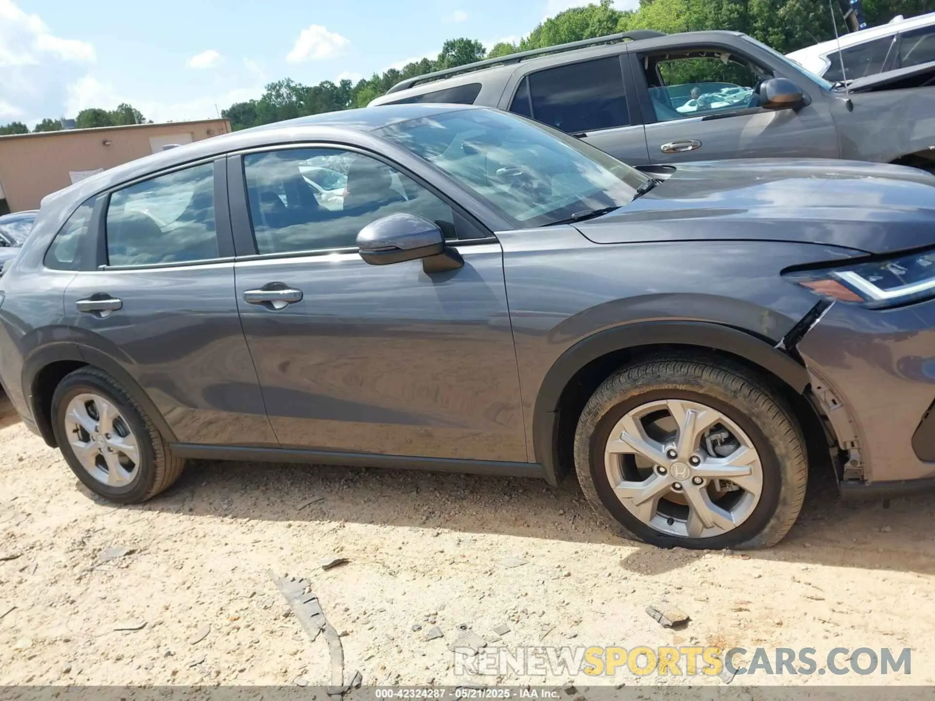 13 Photograph of a damaged car 3CZRZ2H37SM759956 HONDA HR-V 2025