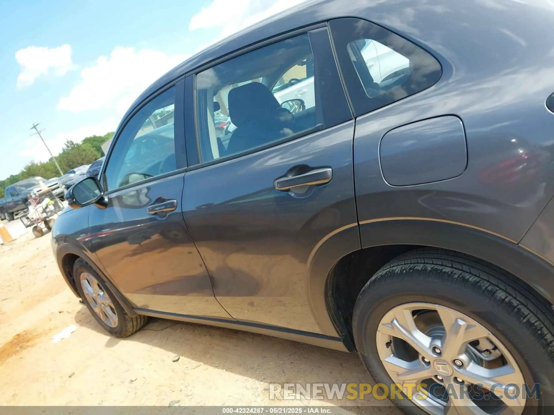 14 Photograph of a damaged car 3CZRZ2H37SM759956 HONDA HR-V 2025