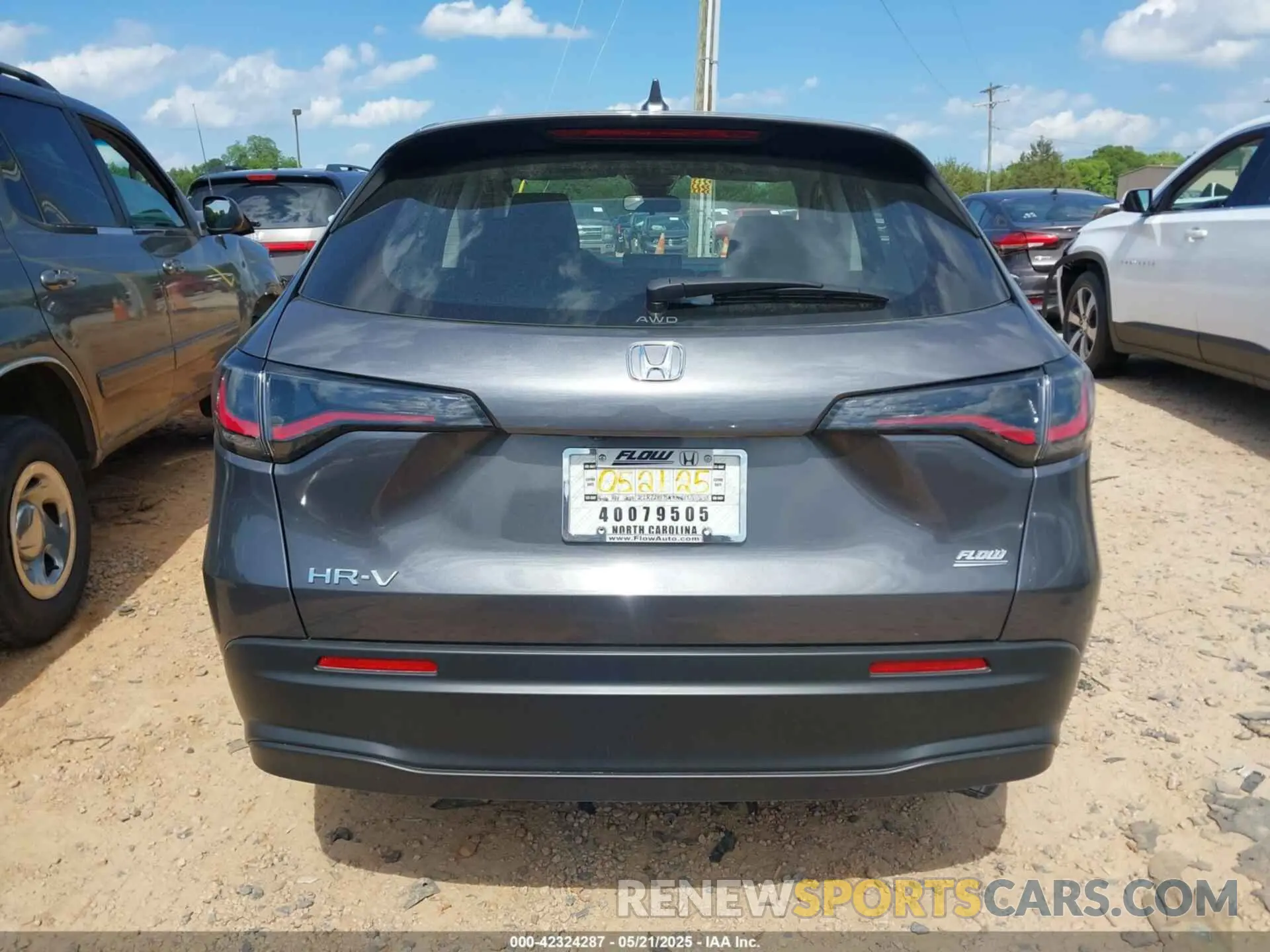 16 Photograph of a damaged car 3CZRZ2H37SM759956 HONDA HR-V 2025