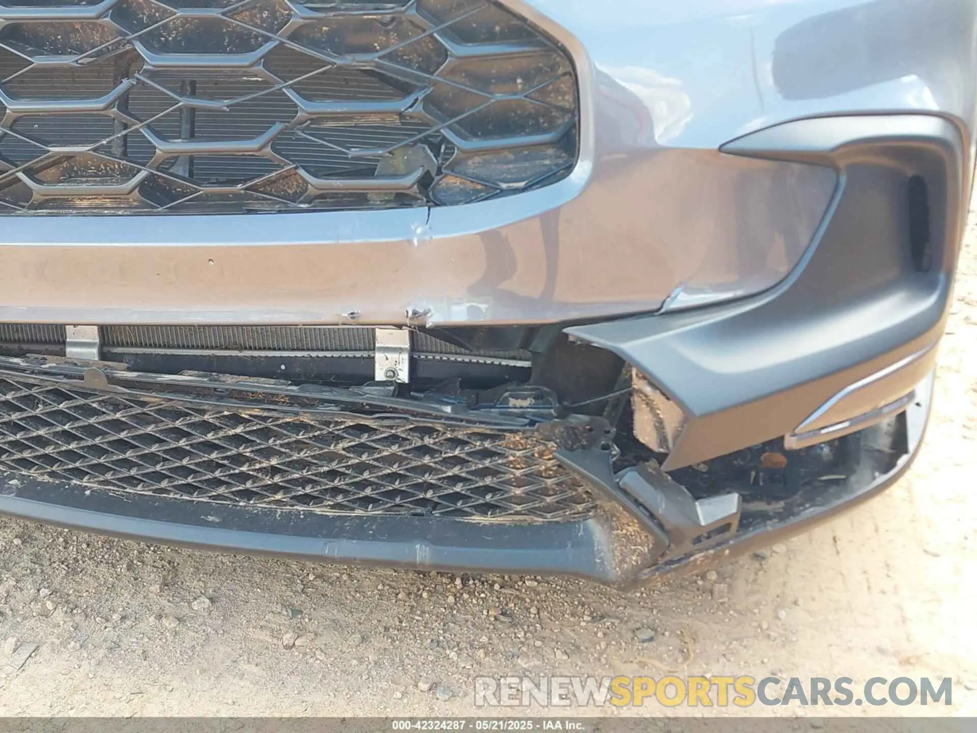 18 Photograph of a damaged car 3CZRZ2H37SM759956 HONDA HR-V 2025