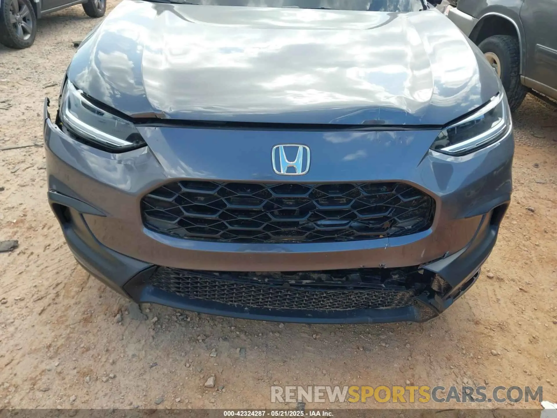 6 Photograph of a damaged car 3CZRZ2H37SM759956 HONDA HR-V 2025