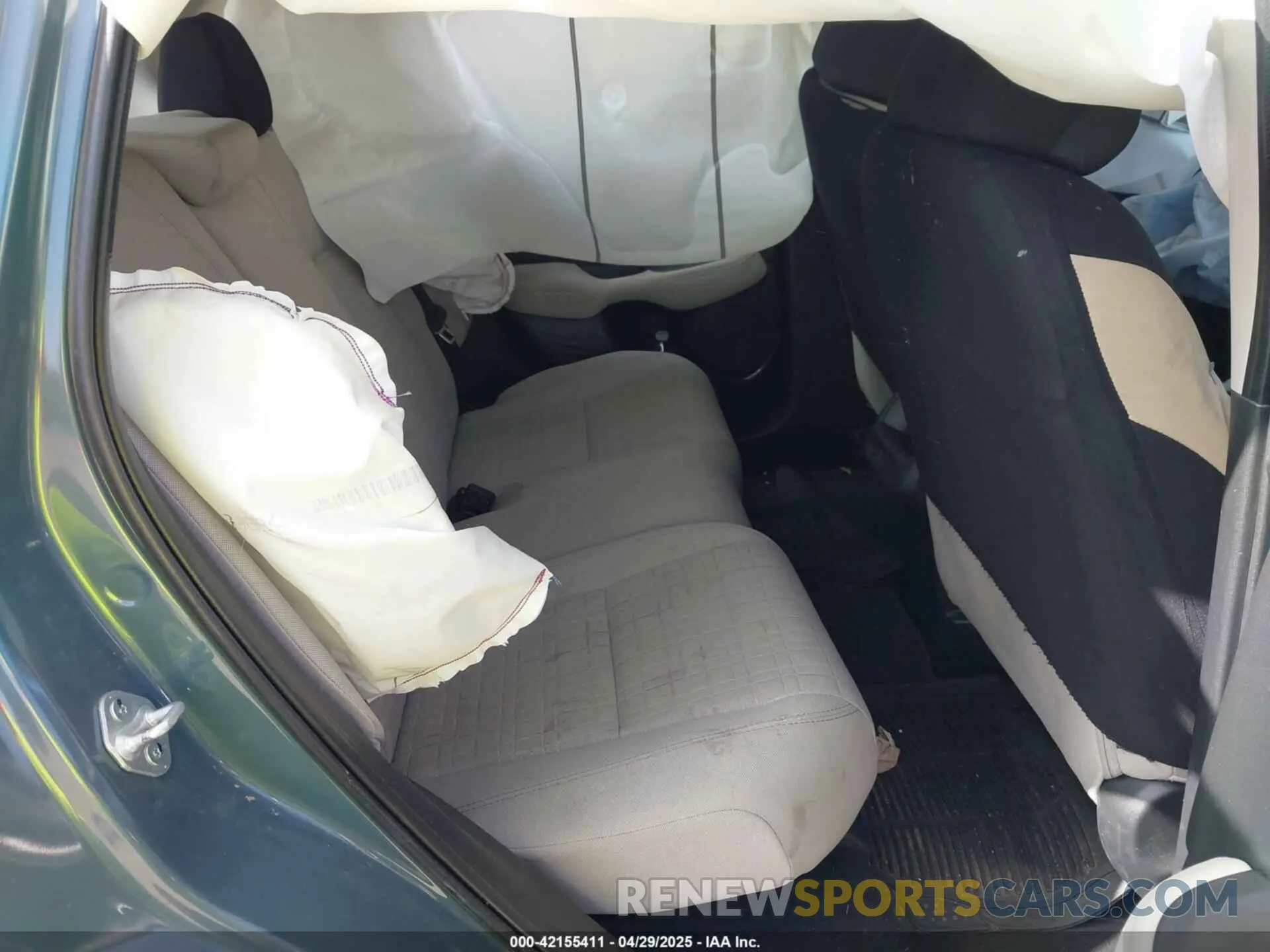 8 Photograph of a damaged car 3CZRZ2H38SM744186 HONDA HR-V 2025