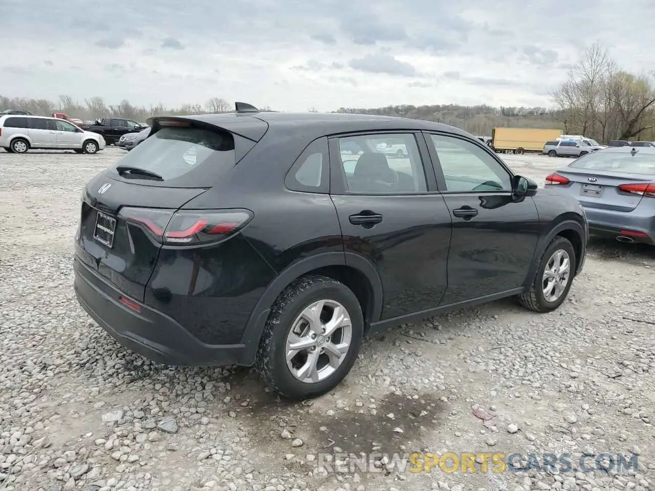 3 Photograph of a damaged car 3CZRZ2H3XSM703669 HONDA HR-V 2025