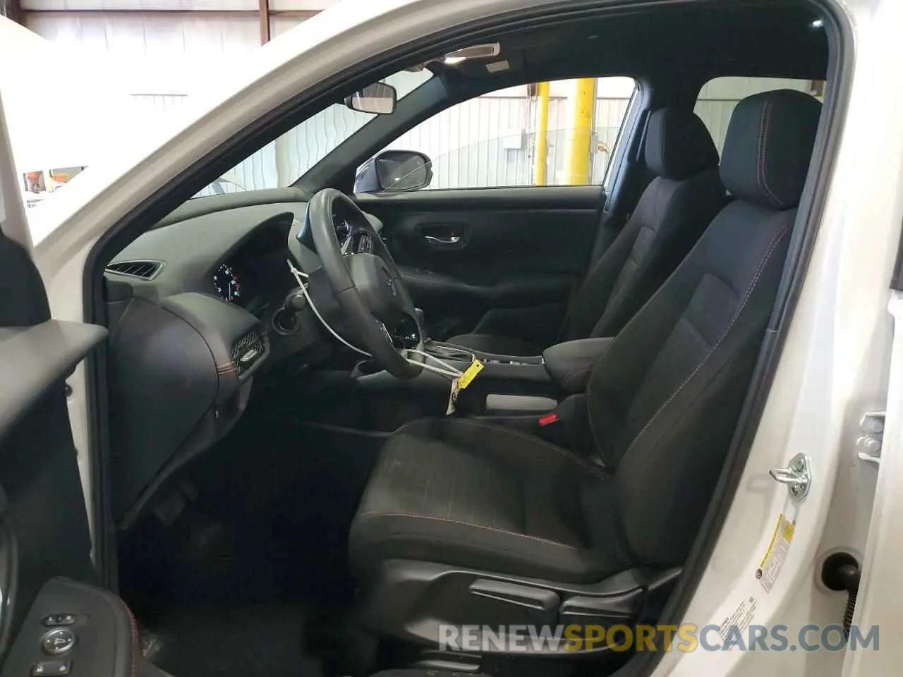 7 Photograph of a damaged car 3CZRZ2H50SM722457 HONDA HR-V 2025