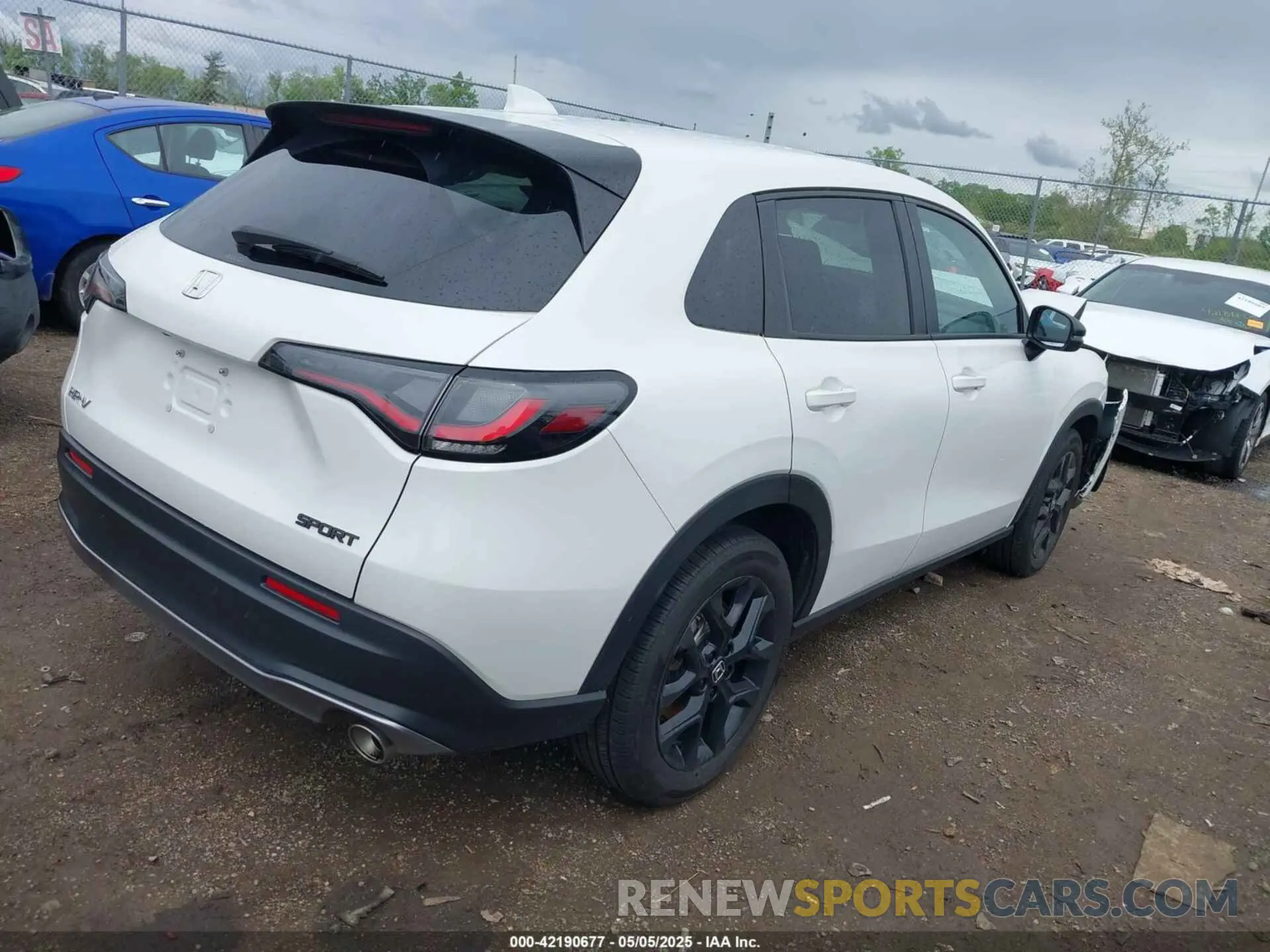 4 Photograph of a damaged car 3CZRZ2H51SM705554 HONDA HR-V 2025