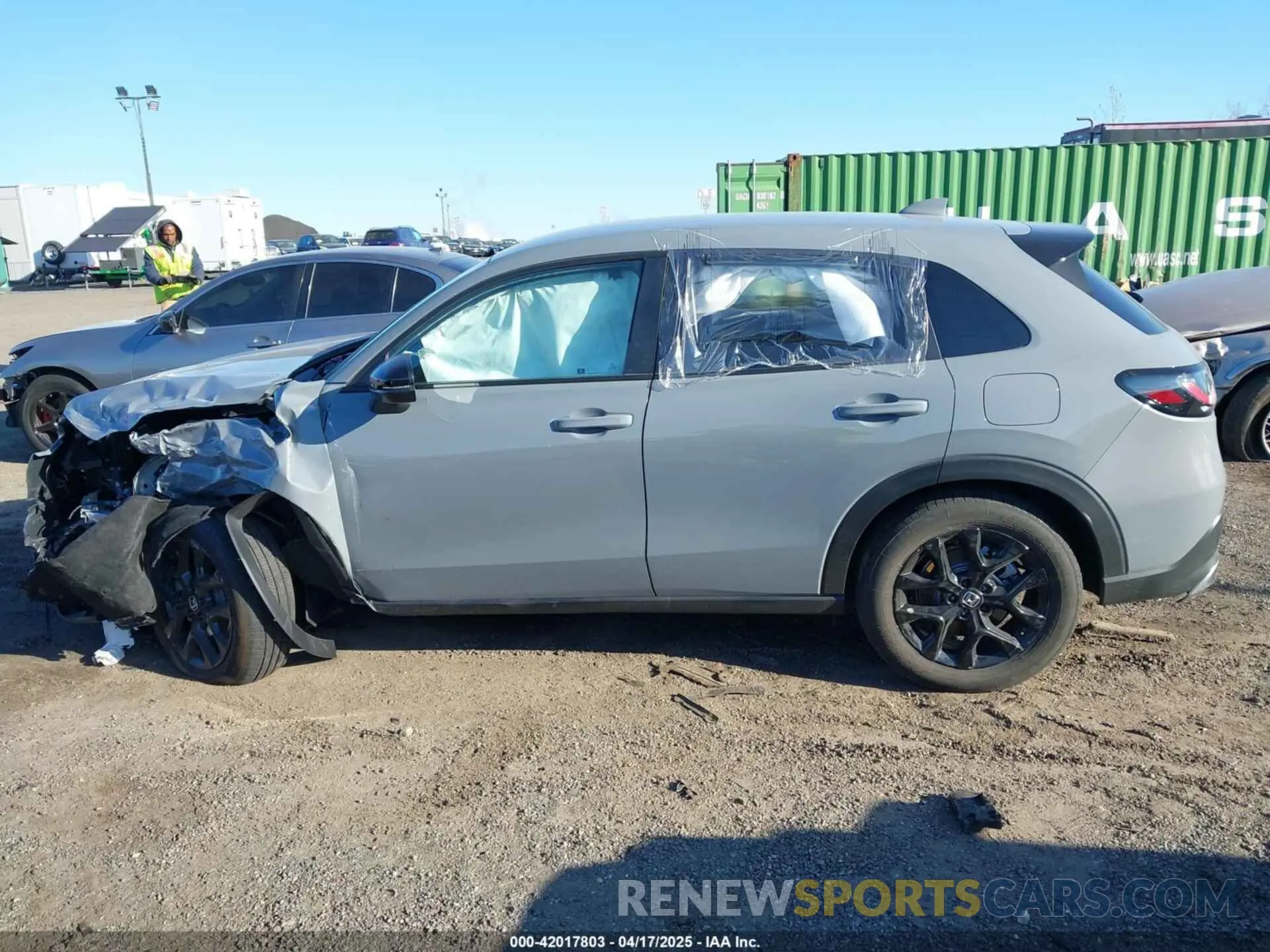 14 Photograph of a damaged car 3CZRZ2H51SM733337 HONDA HR-V 2025