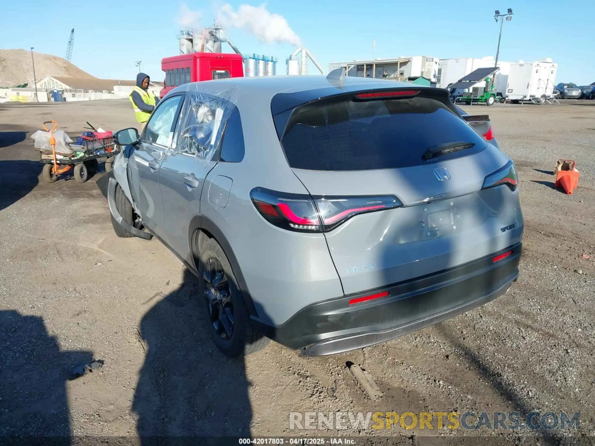 3 Photograph of a damaged car 3CZRZ2H51SM733337 HONDA HR-V 2025