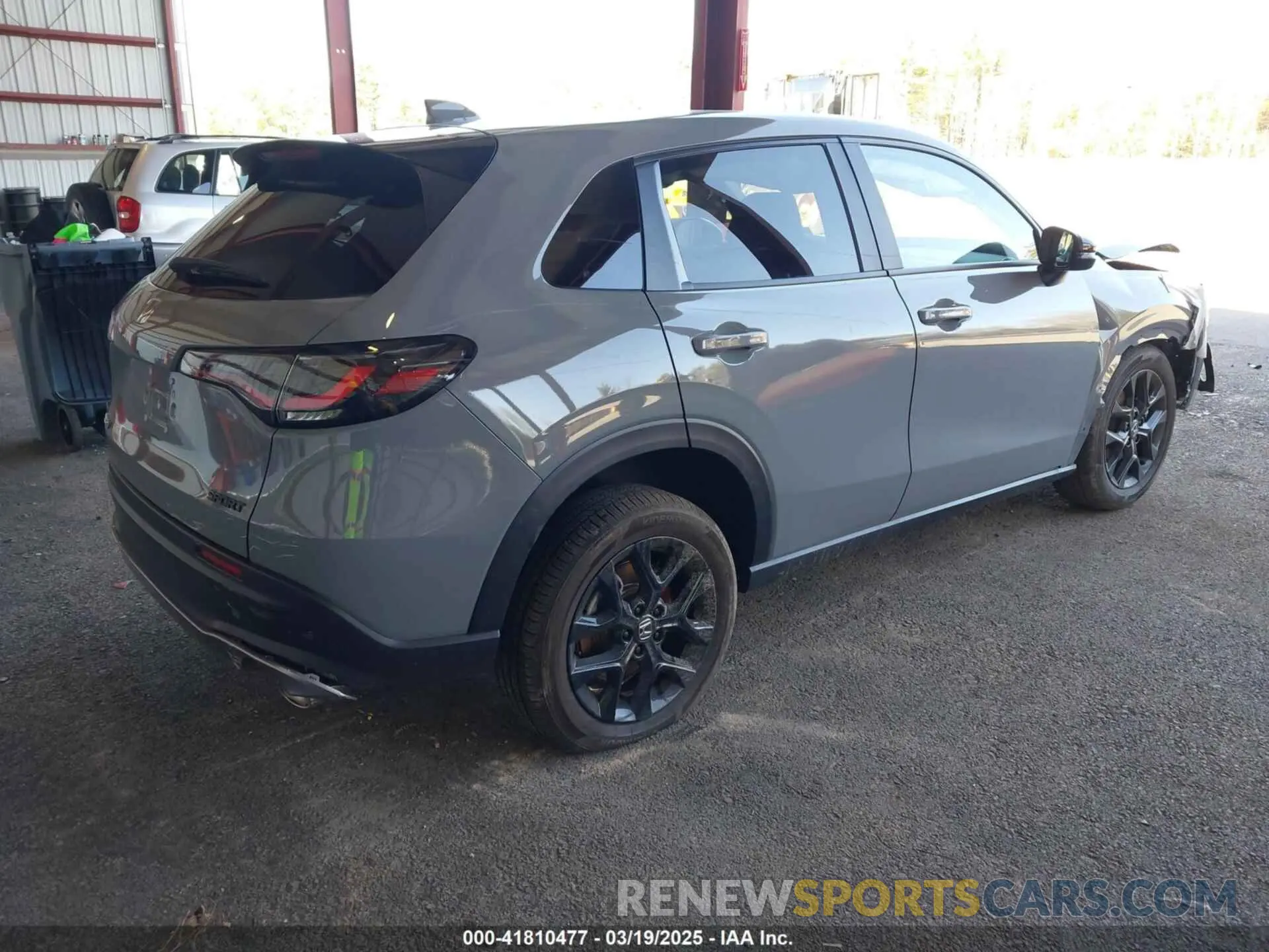 4 Photograph of a damaged car 3CZRZ2H53SM728852 HONDA HR-V 2025