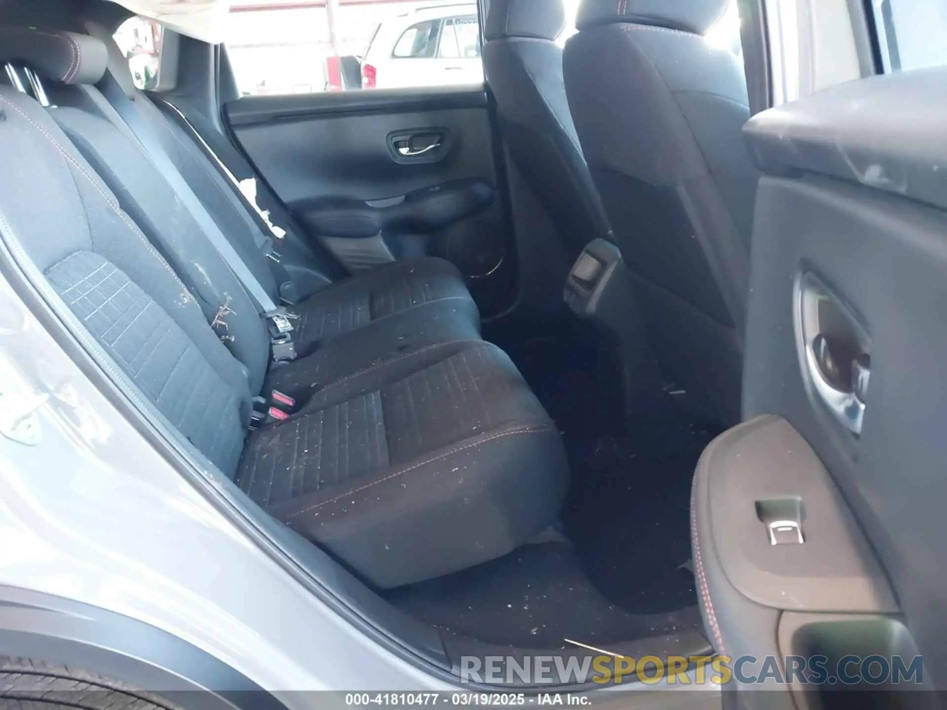 8 Photograph of a damaged car 3CZRZ2H53SM728852 HONDA HR-V 2025
