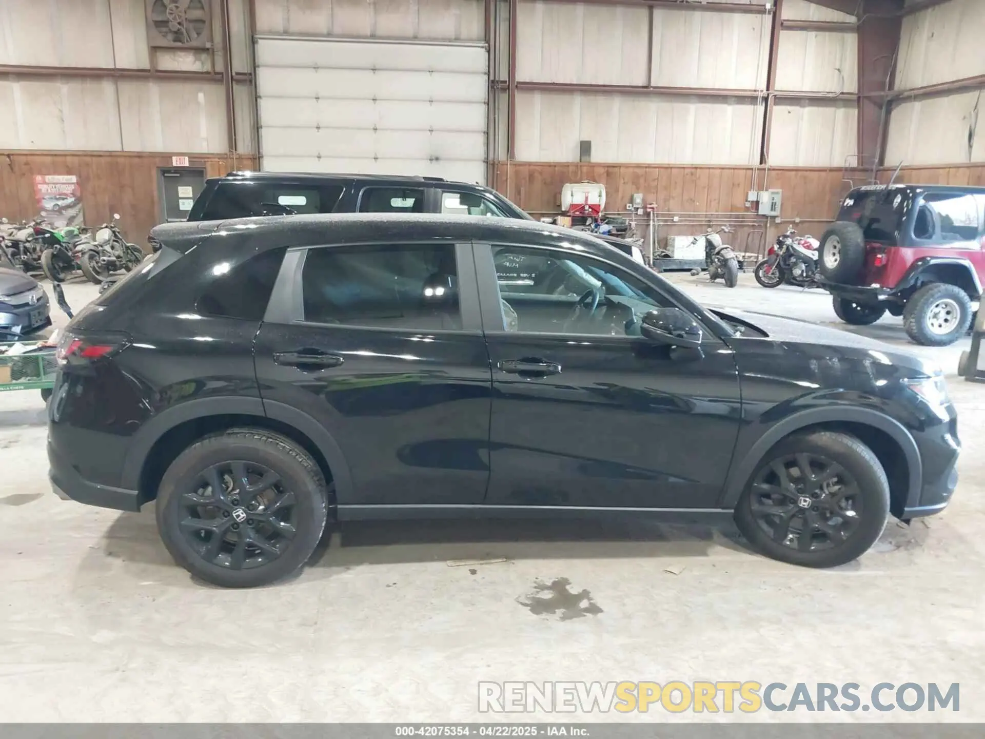 13 Photograph of a damaged car 3CZRZ2H53SM749720 HONDA HR-V 2025