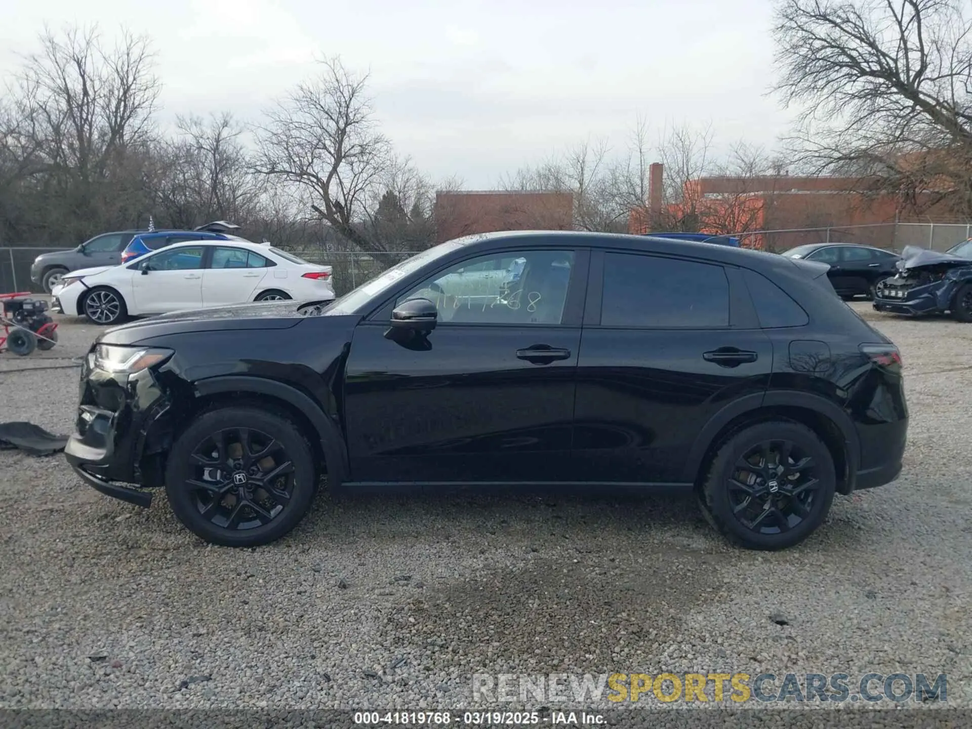 15 Photograph of a damaged car 3CZRZ2H53SM758272 HONDA HR-V 2025
