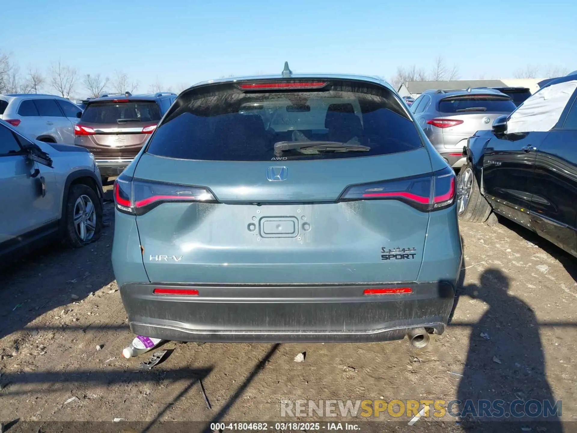 14 Photograph of a damaged car 3CZRZ2H54SM709369 HONDA HR-V 2025