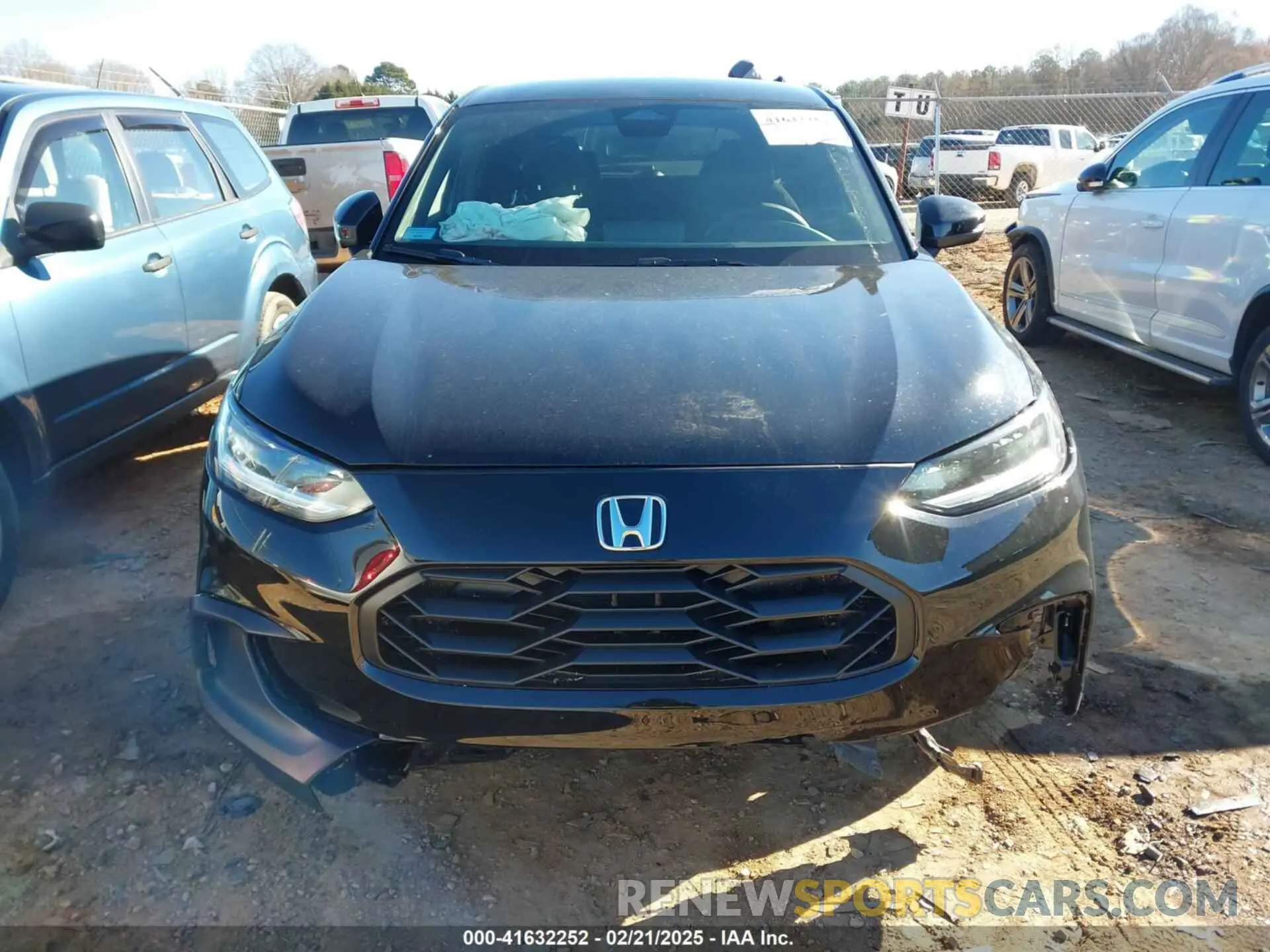 12 Photograph of a damaged car 3CZRZ2H54SM722316 HONDA HR-V 2025