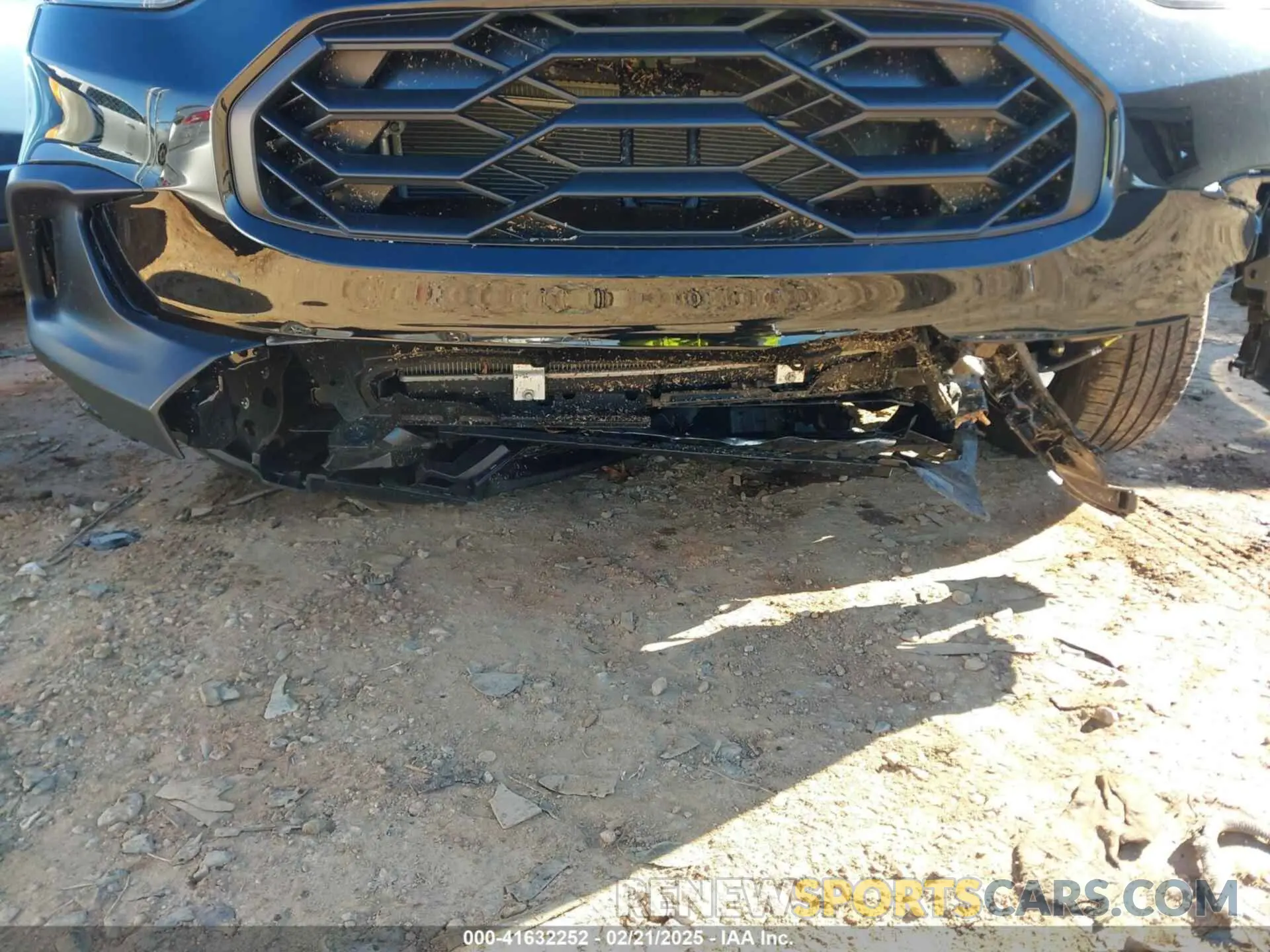 6 Photograph of a damaged car 3CZRZ2H54SM722316 HONDA HR-V 2025