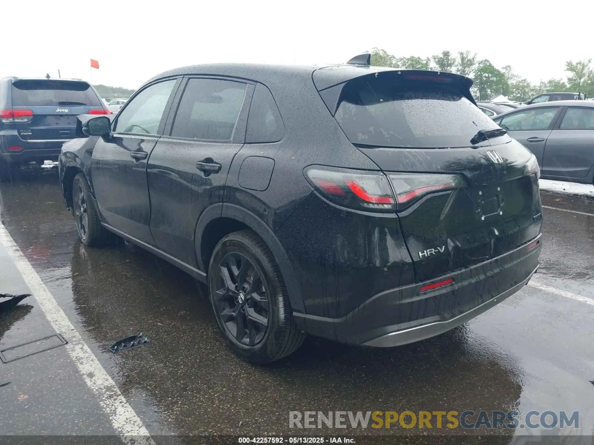 3 Photograph of a damaged car 3CZRZ2H54SM731498 HONDA HR-V 2025