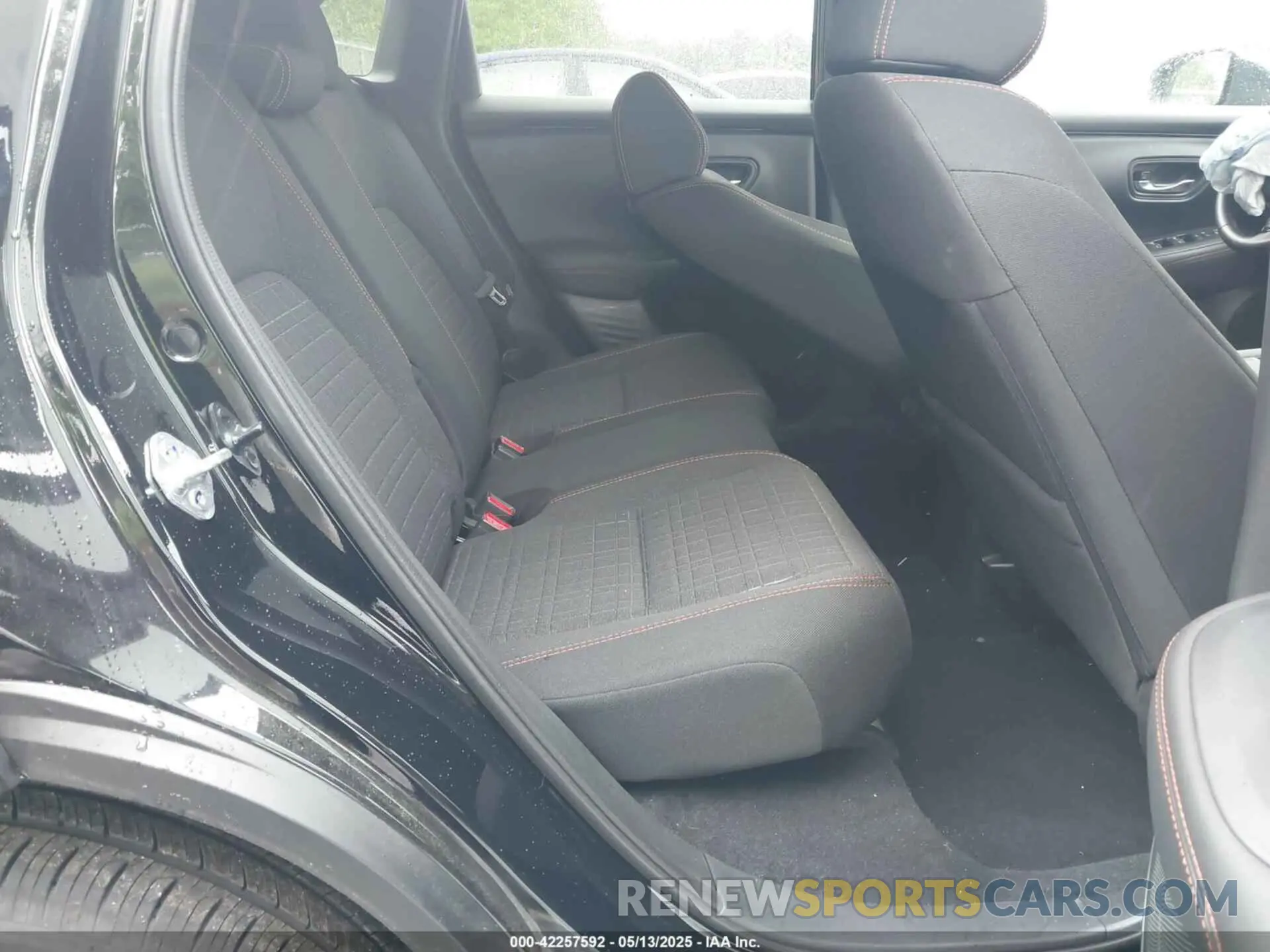 8 Photograph of a damaged car 3CZRZ2H54SM731498 HONDA HR-V 2025