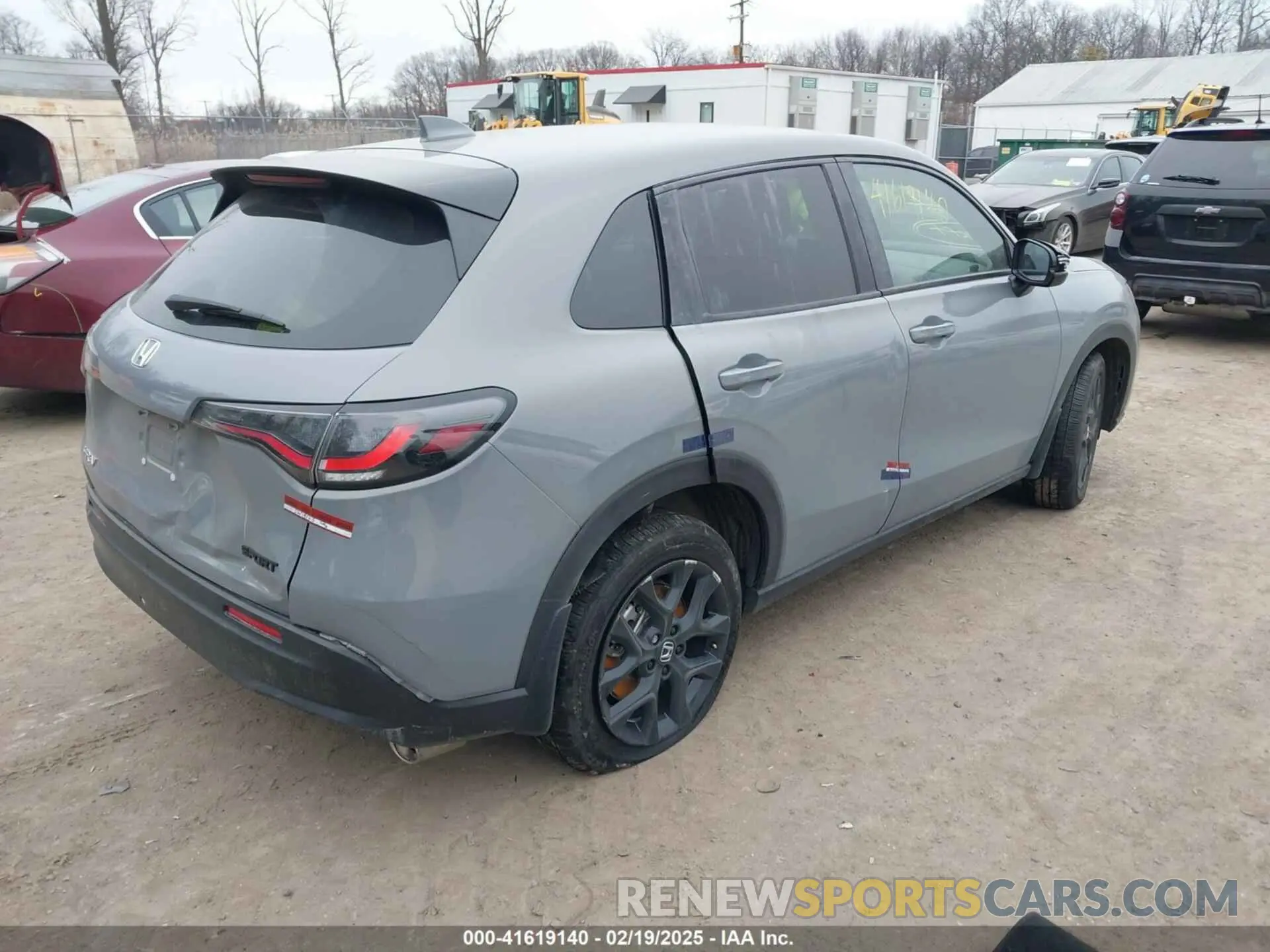 4 Photograph of a damaged car 3CZRZ2H54SM740072 HONDA HR-V 2025