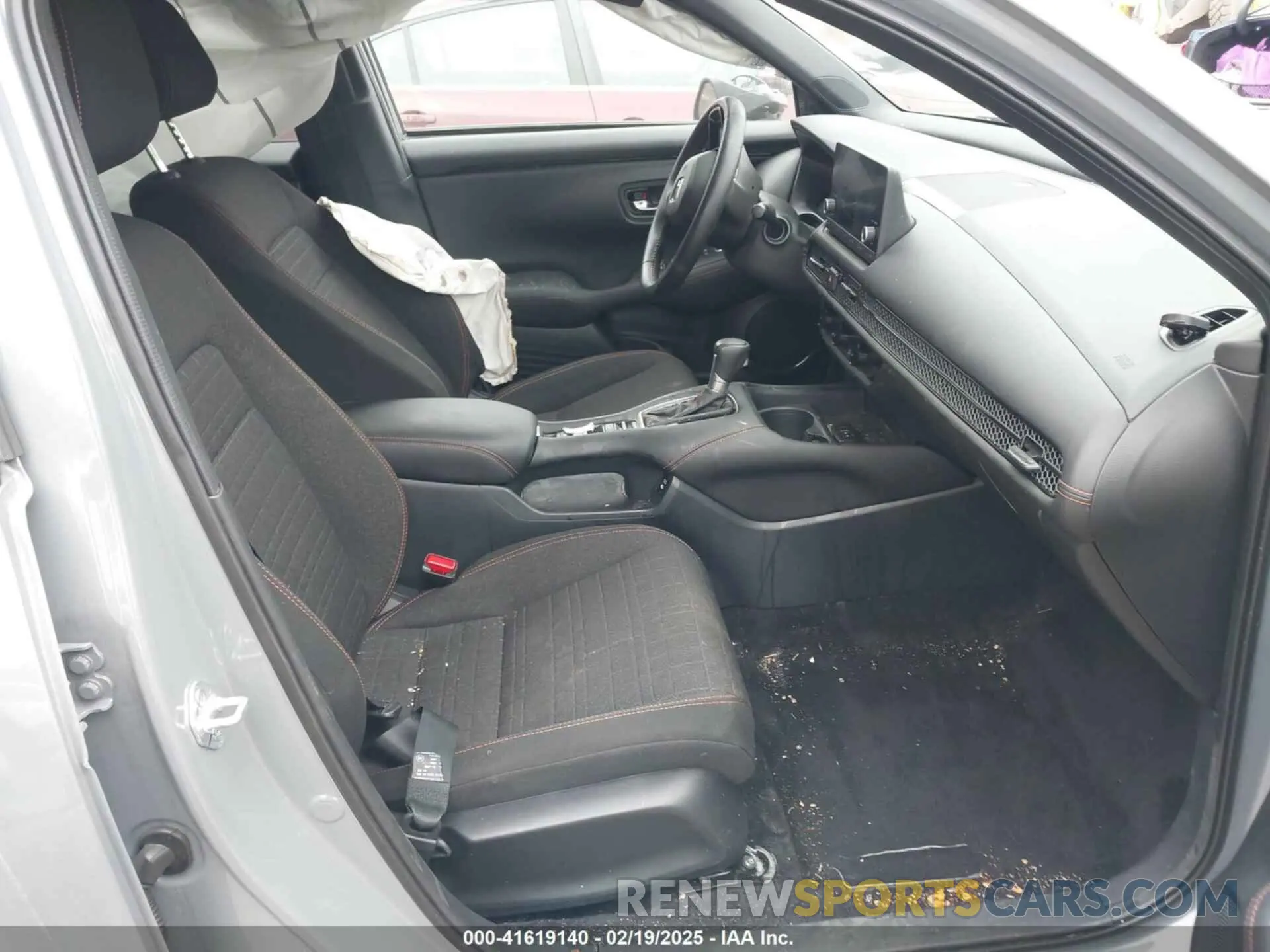 5 Photograph of a damaged car 3CZRZ2H54SM740072 HONDA HR-V 2025