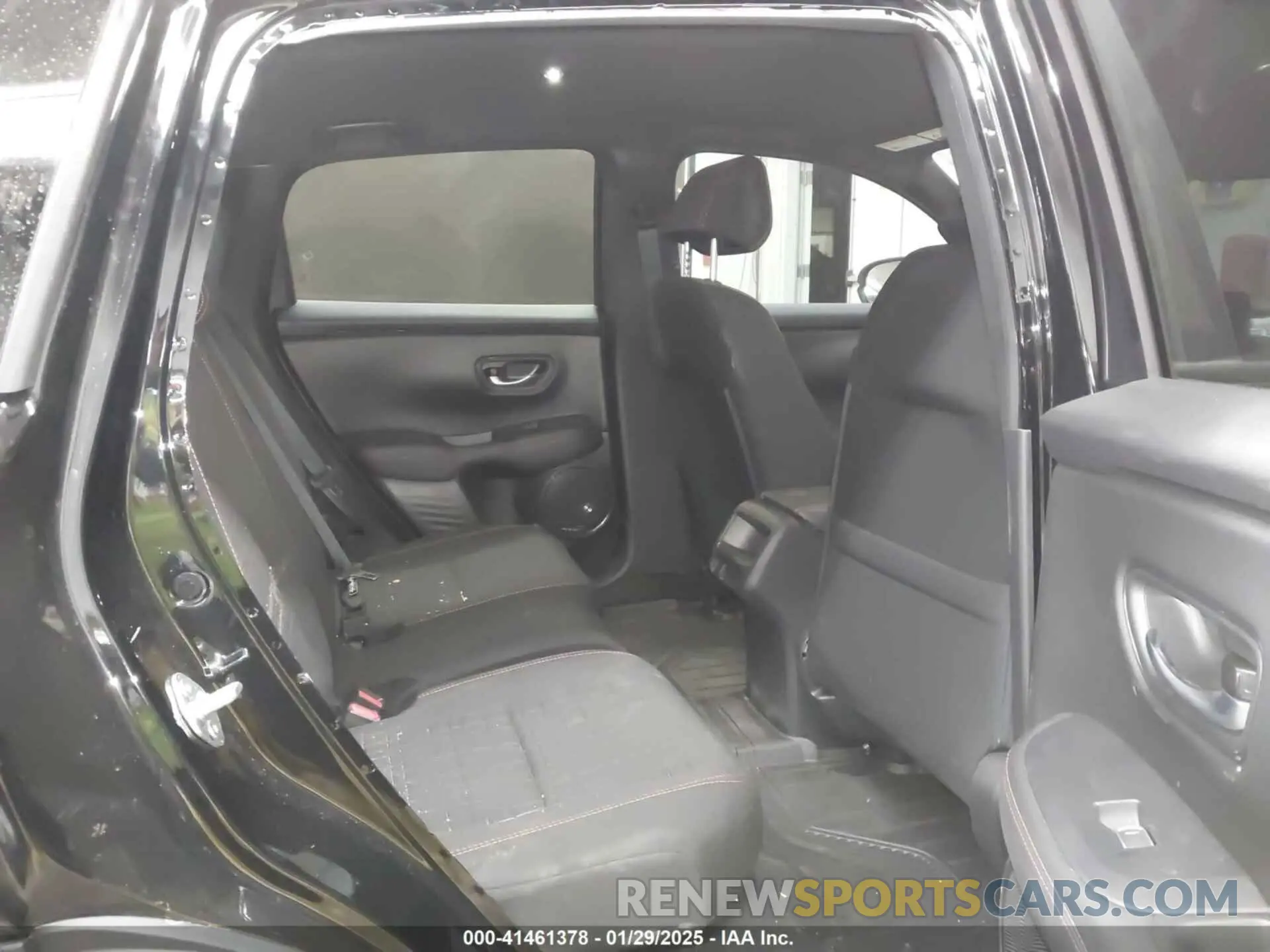 8 Photograph of a damaged car 3CZRZ2H55SM736323 HONDA HR-V 2025