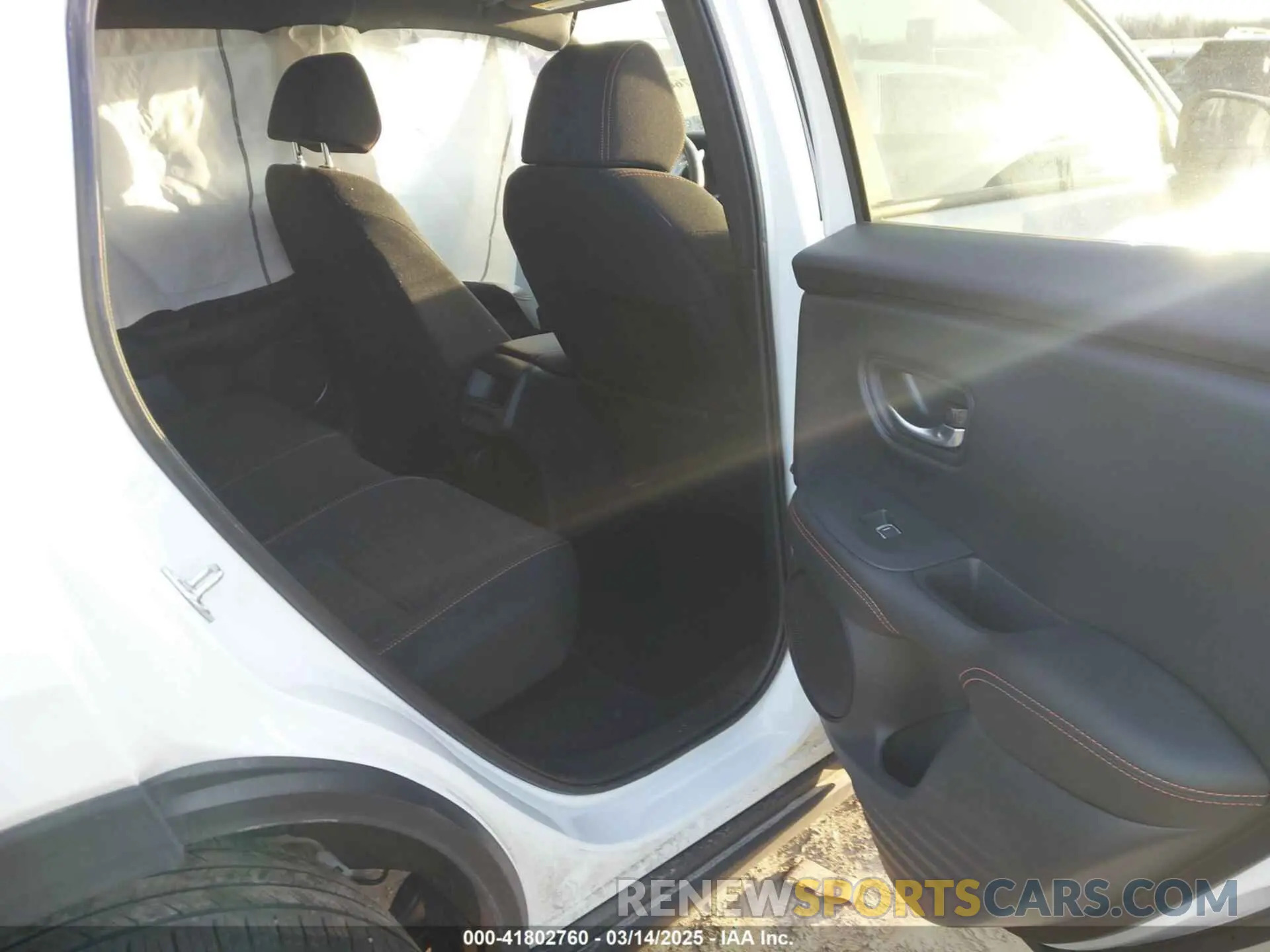 8 Photograph of a damaged car 3CZRZ2H56SM701046 HONDA HR-V 2025