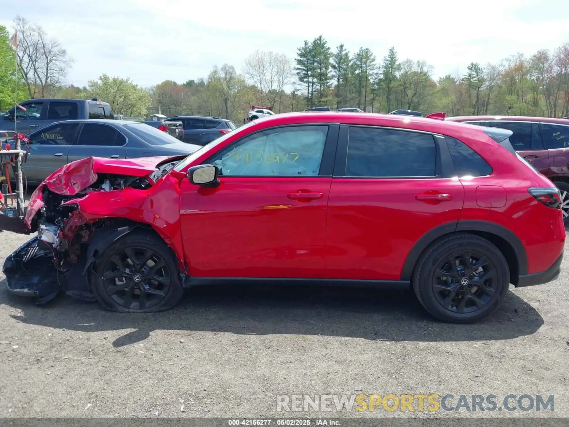 14 Photograph of a damaged car 3CZRZ2H56SM722088 HONDA HR-V 2025