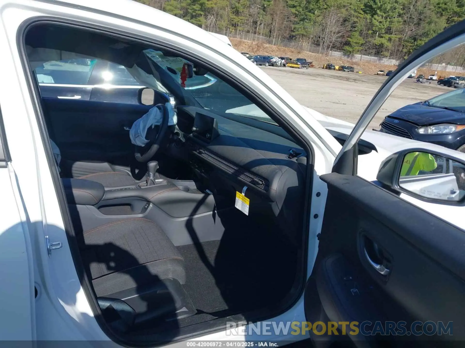 5 Photograph of a damaged car 3CZRZ2H56SM769038 HONDA HR-V 2025