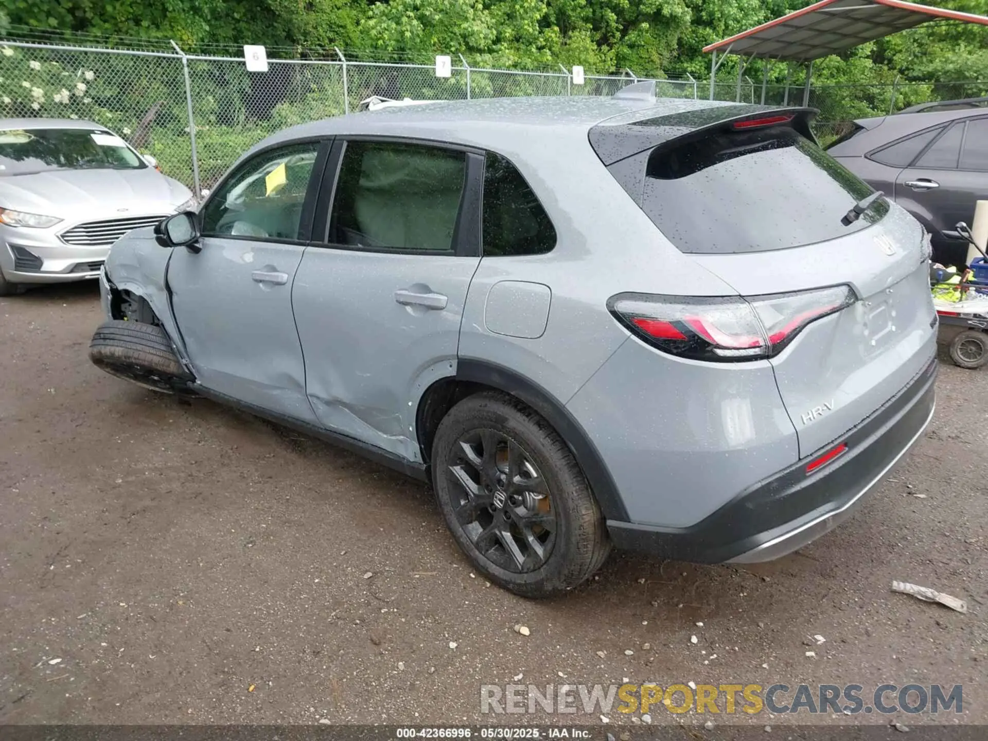 3 Photograph of a damaged car 3CZRZ2H56SM780900 HONDA HR-V 2025