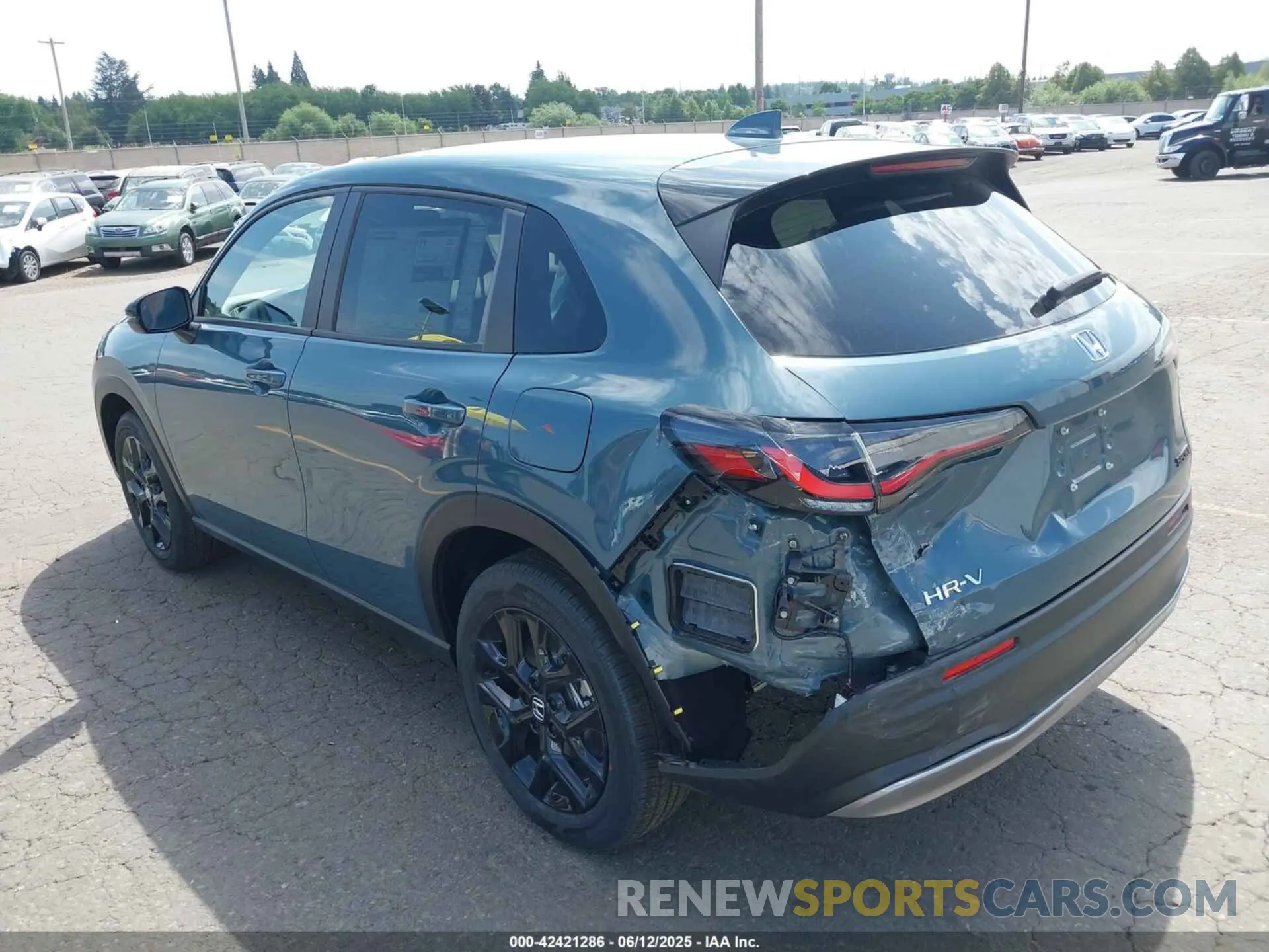 6 Photograph of a damaged car 3CZRZ2H57SM789024 HONDA HR-V 2025