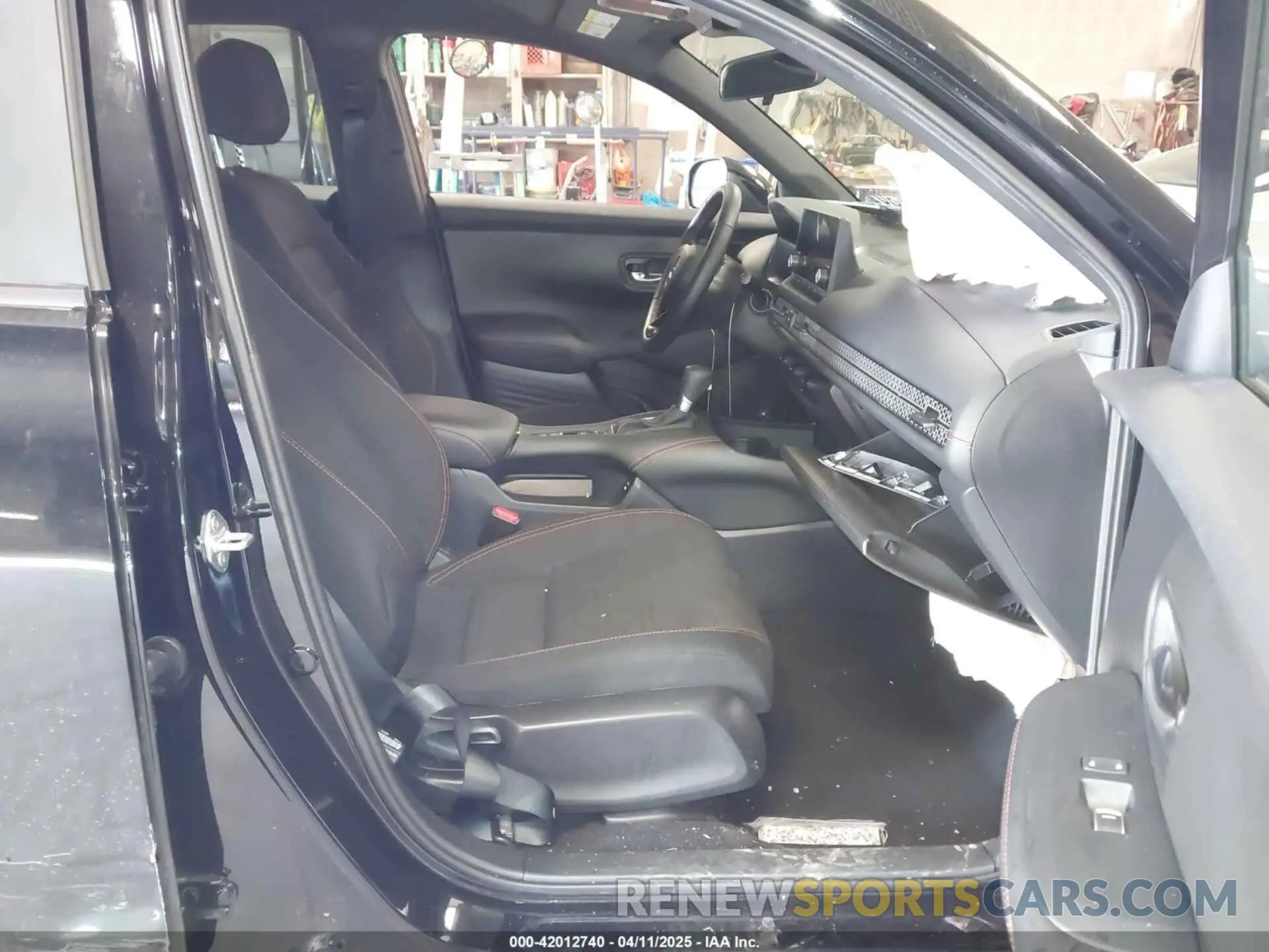 5 Photograph of a damaged car 3CZRZ2H58SM745050 HONDA HR-V 2025