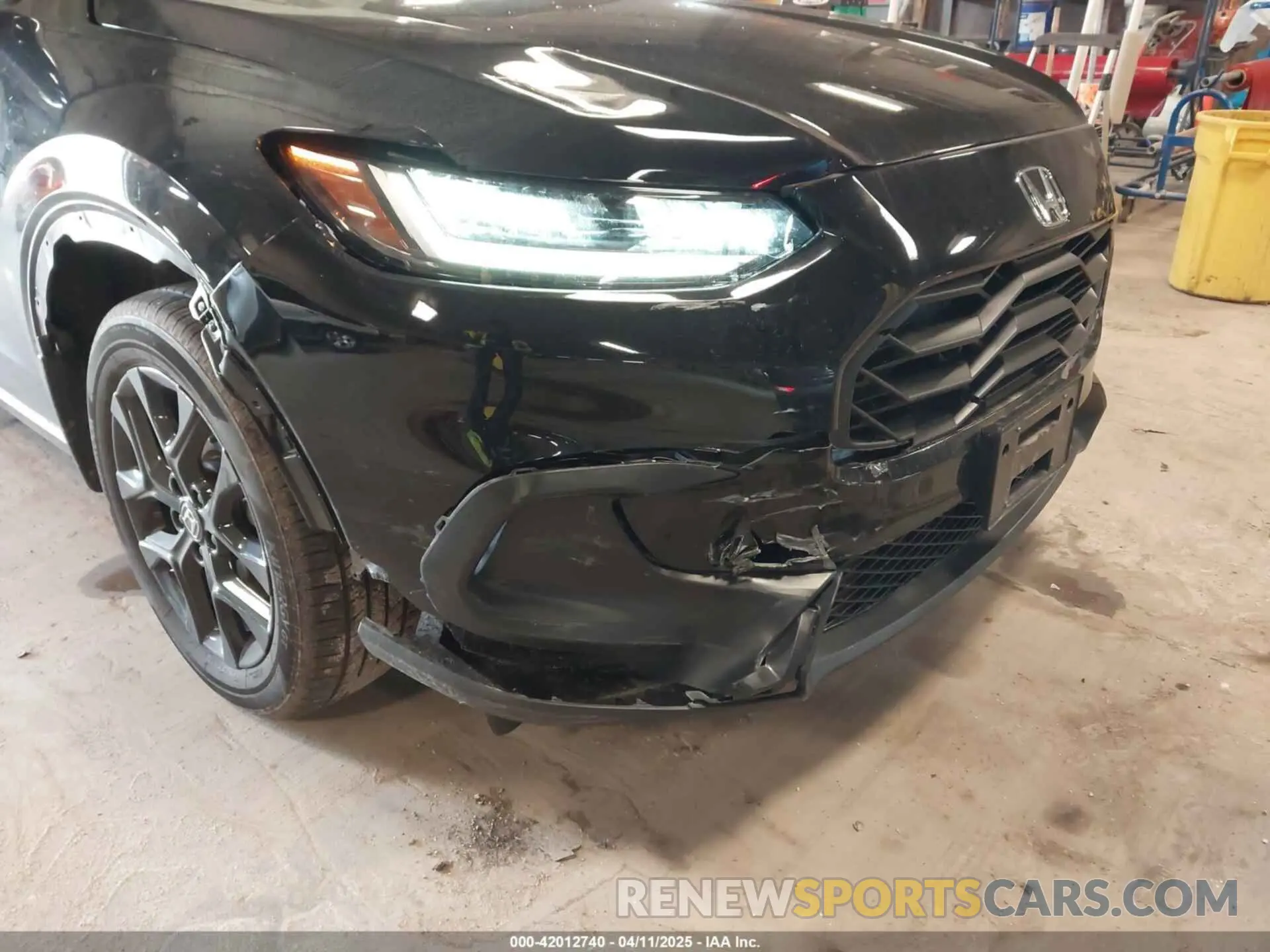6 Photograph of a damaged car 3CZRZ2H58SM745050 HONDA HR-V 2025