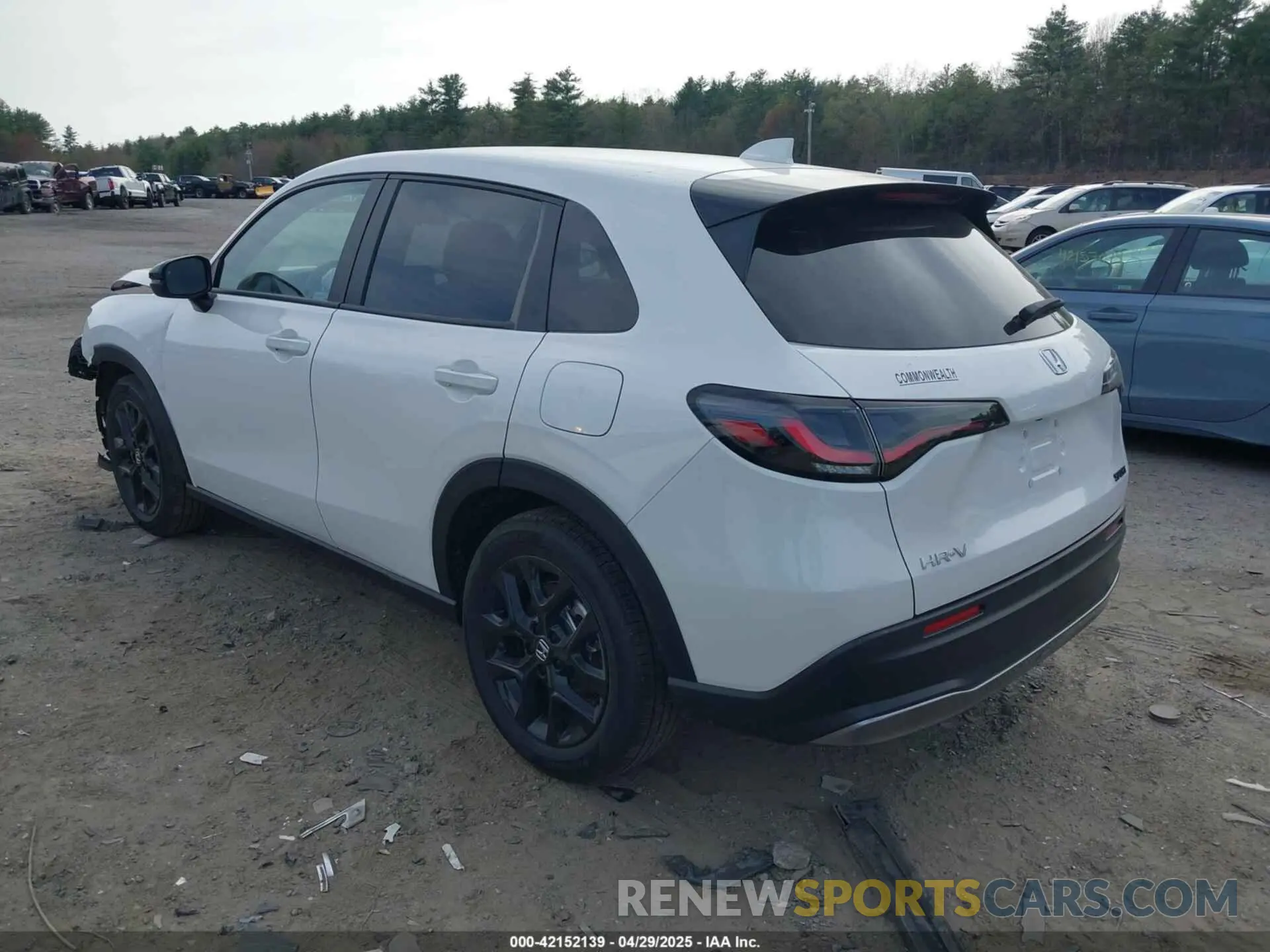 3 Photograph of a damaged car 3CZRZ2H58SM782079 HONDA HR-V 2025