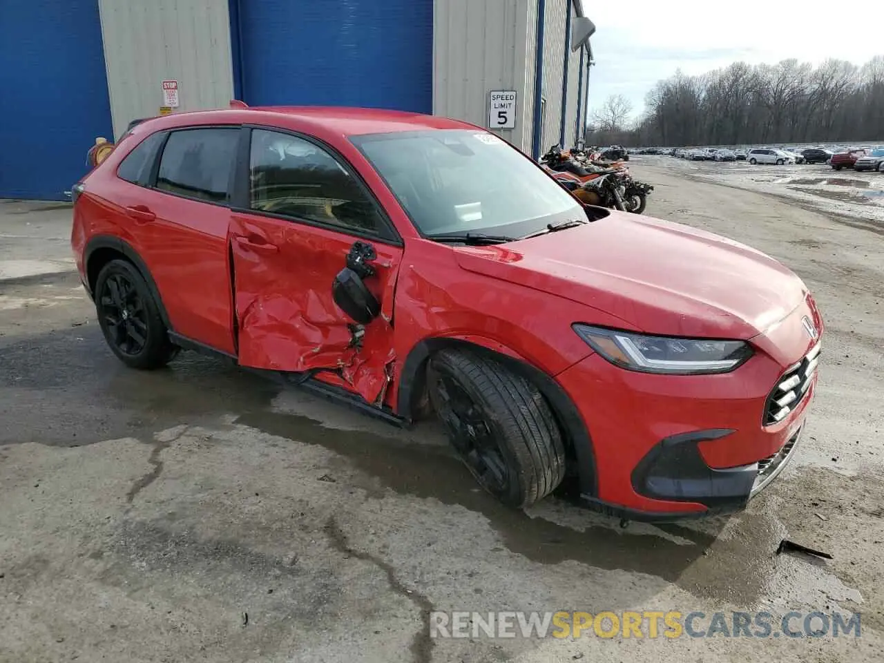 4 Photograph of a damaged car 3CZRZ2H59SM720870 HONDA HR-V 2025