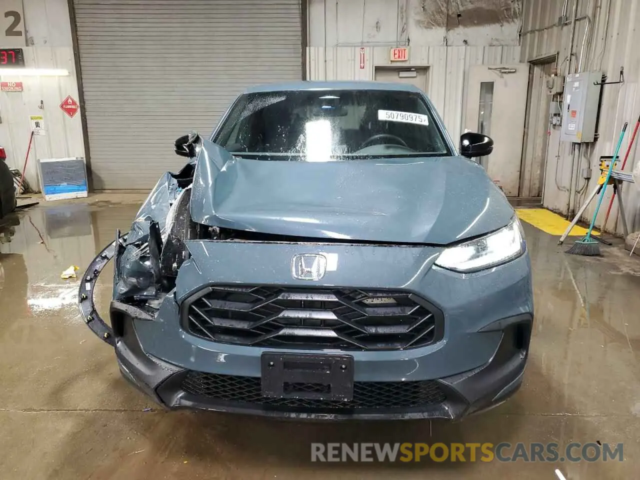 5 Photograph of a damaged car 3CZRZ2H59SM765050 HONDA HR-V 2025