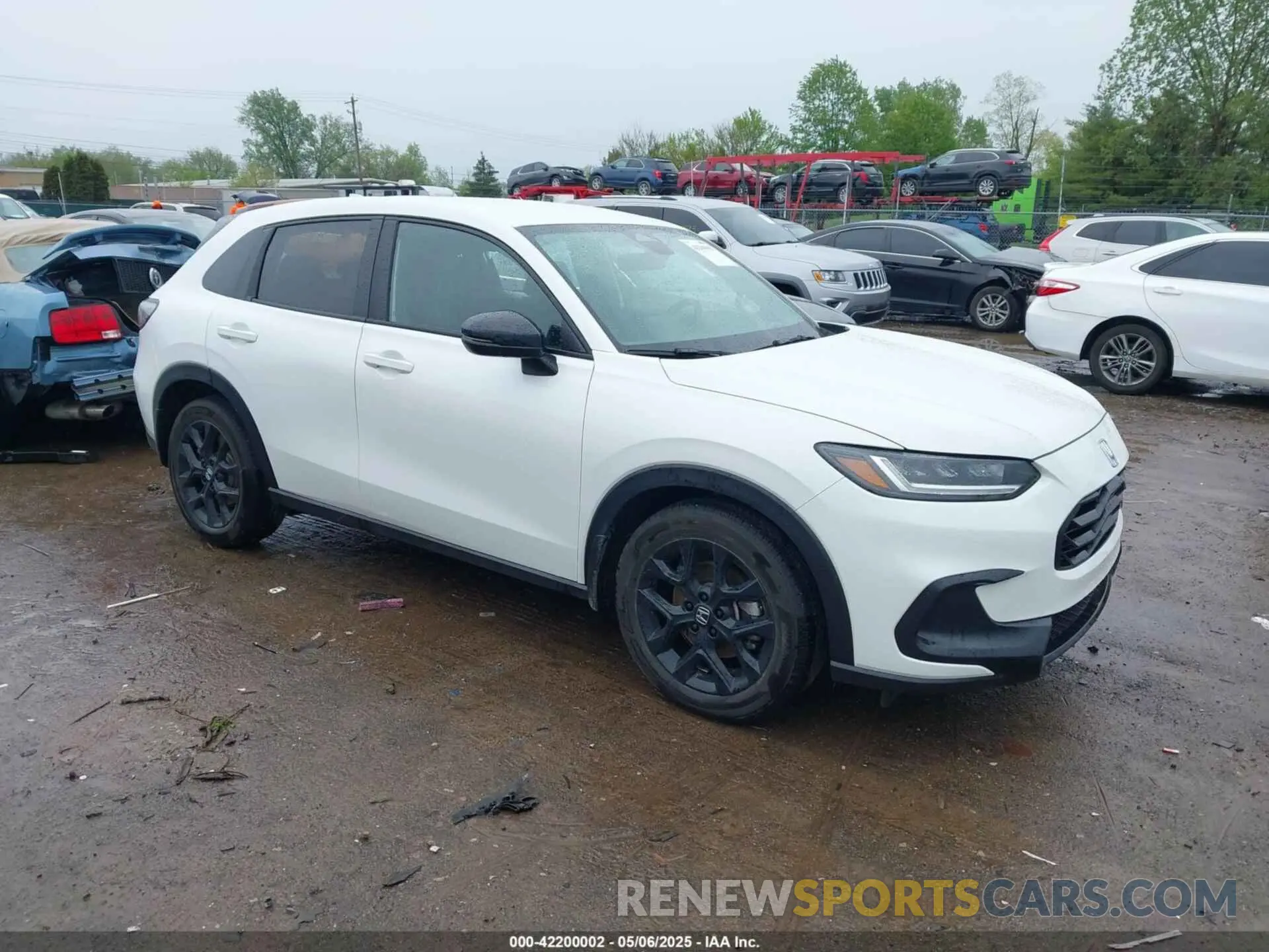 1 Photograph of a damaged car 3CZRZ2H5XSM700983 HONDA HR-V 2025