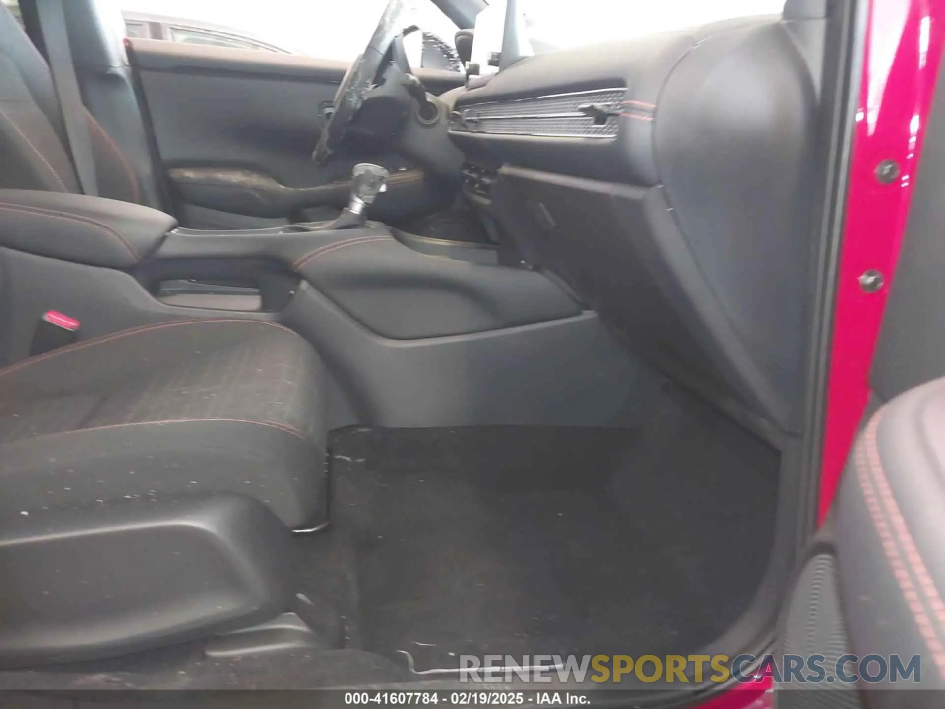 5 Photograph of a damaged car 3CZRZ2H5XSM731098 HONDA HR-V 2025