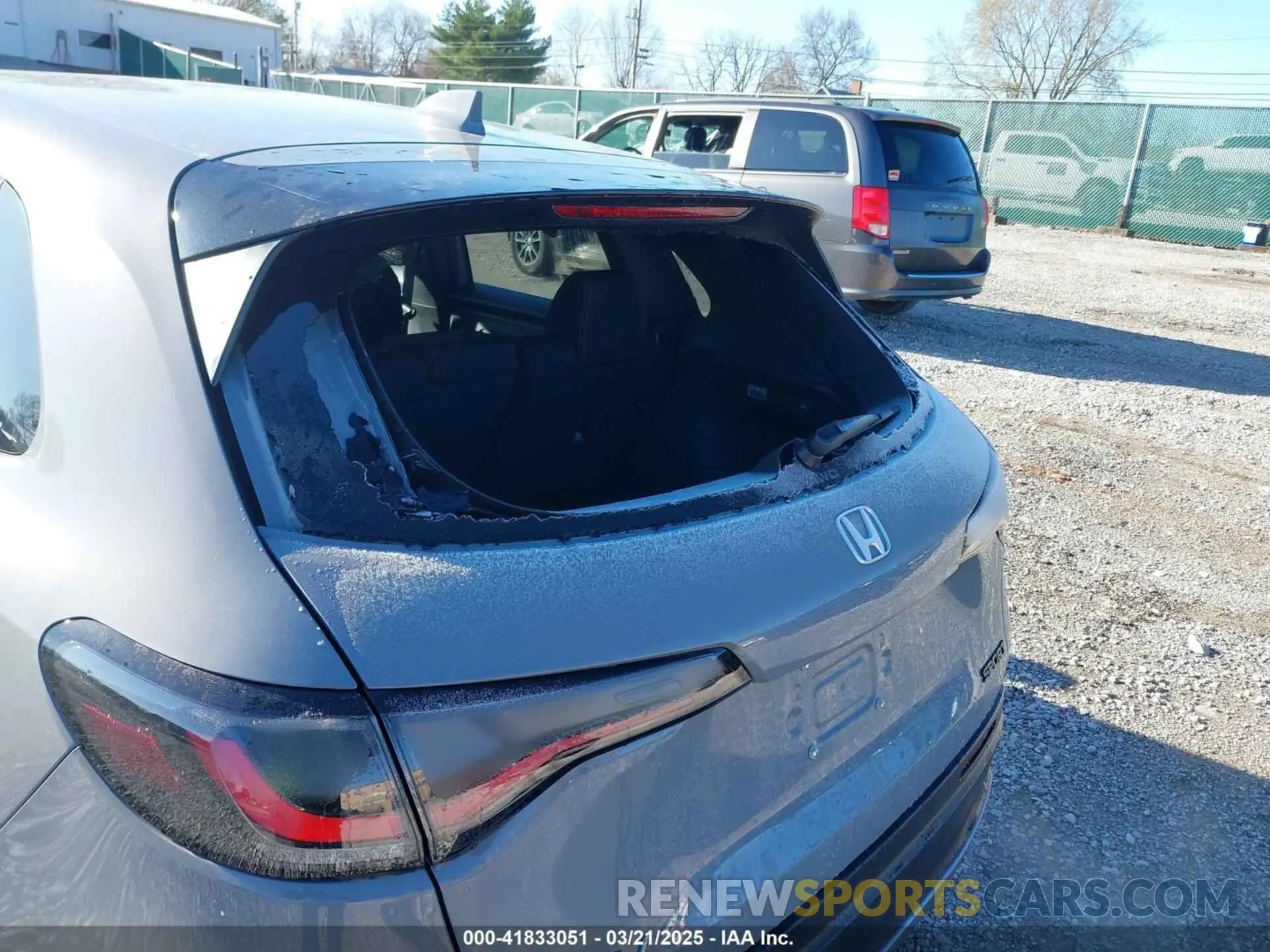 17 Photograph of a damaged car 3CZRZ2H5XSM734678 HONDA HR-V 2025