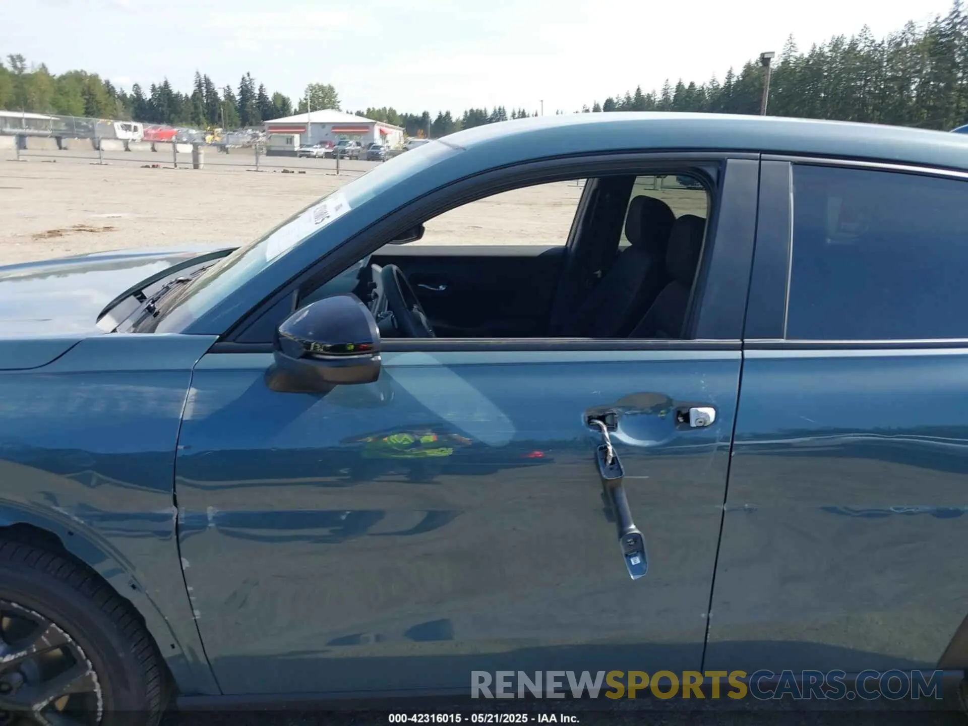 14 Photograph of a damaged car 3CZRZ2H5XSM742232 HONDA HR-V 2025