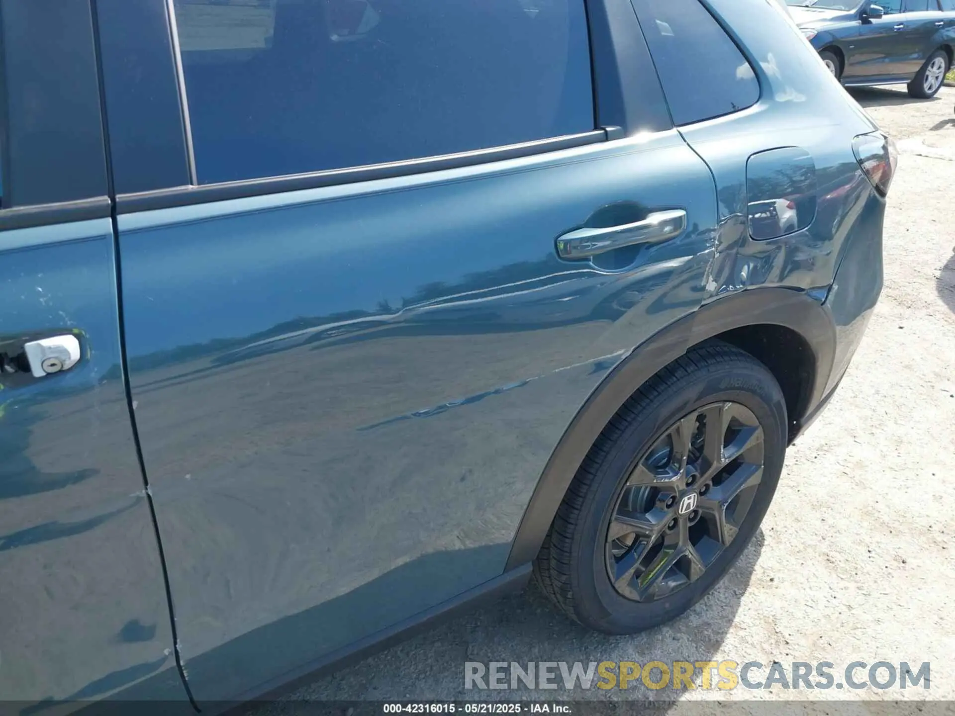 20 Photograph of a damaged car 3CZRZ2H5XSM742232 HONDA HR-V 2025