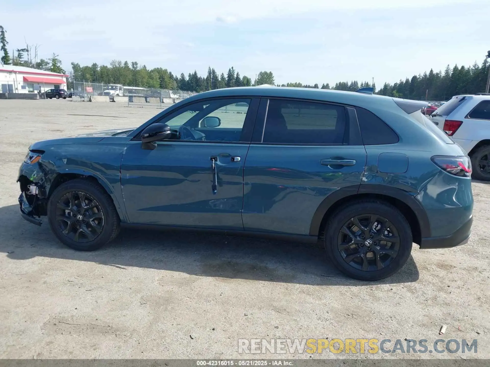 21 Photograph of a damaged car 3CZRZ2H5XSM742232 HONDA HR-V 2025
