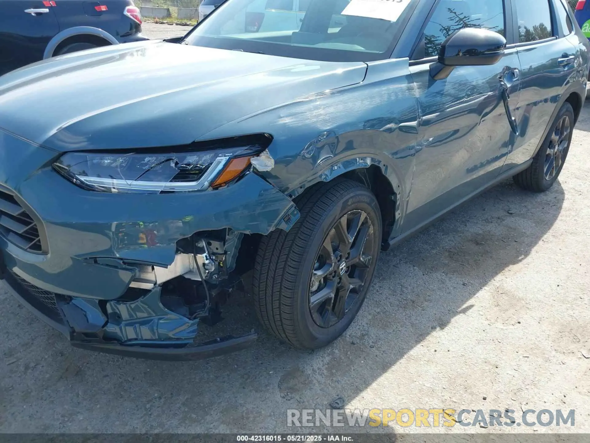 6 Photograph of a damaged car 3CZRZ2H5XSM742232 HONDA HR-V 2025