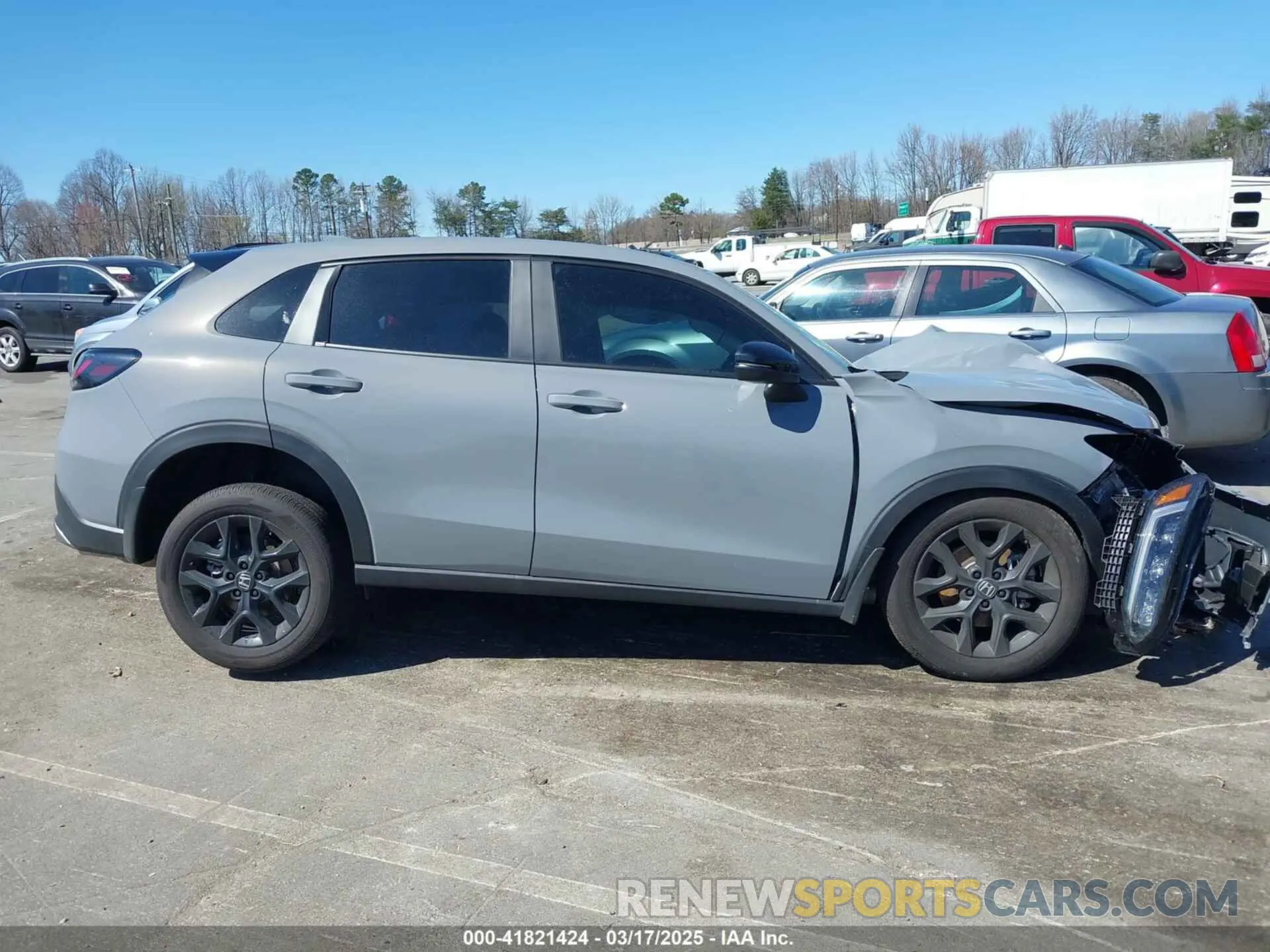 13 Photograph of a damaged car 3CZRZ2H5XSM742795 HONDA HR-V 2025