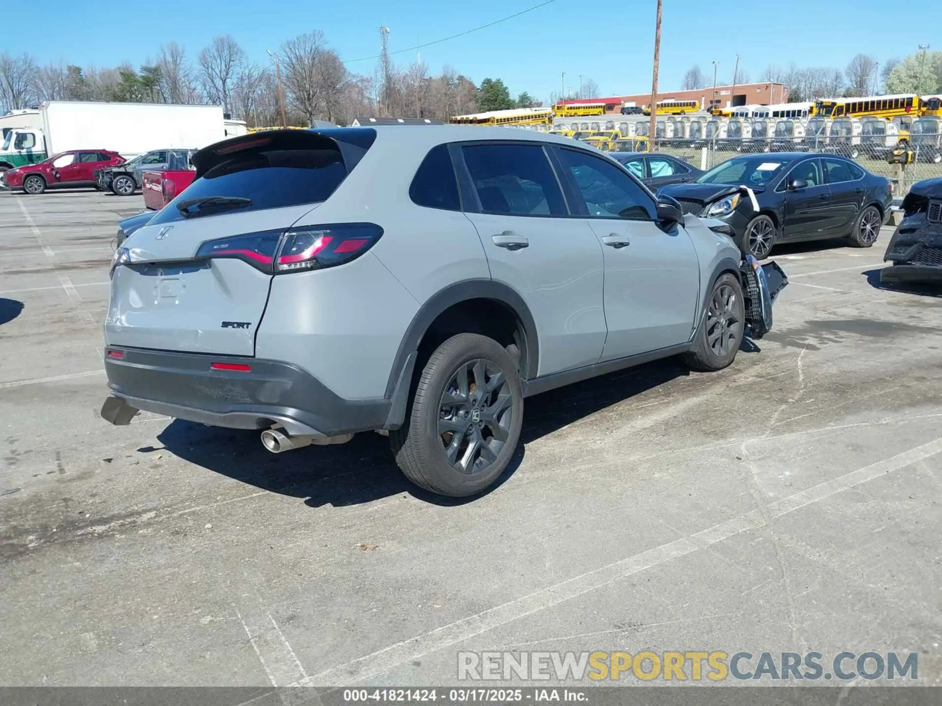 4 Photograph of a damaged car 3CZRZ2H5XSM742795 HONDA HR-V 2025