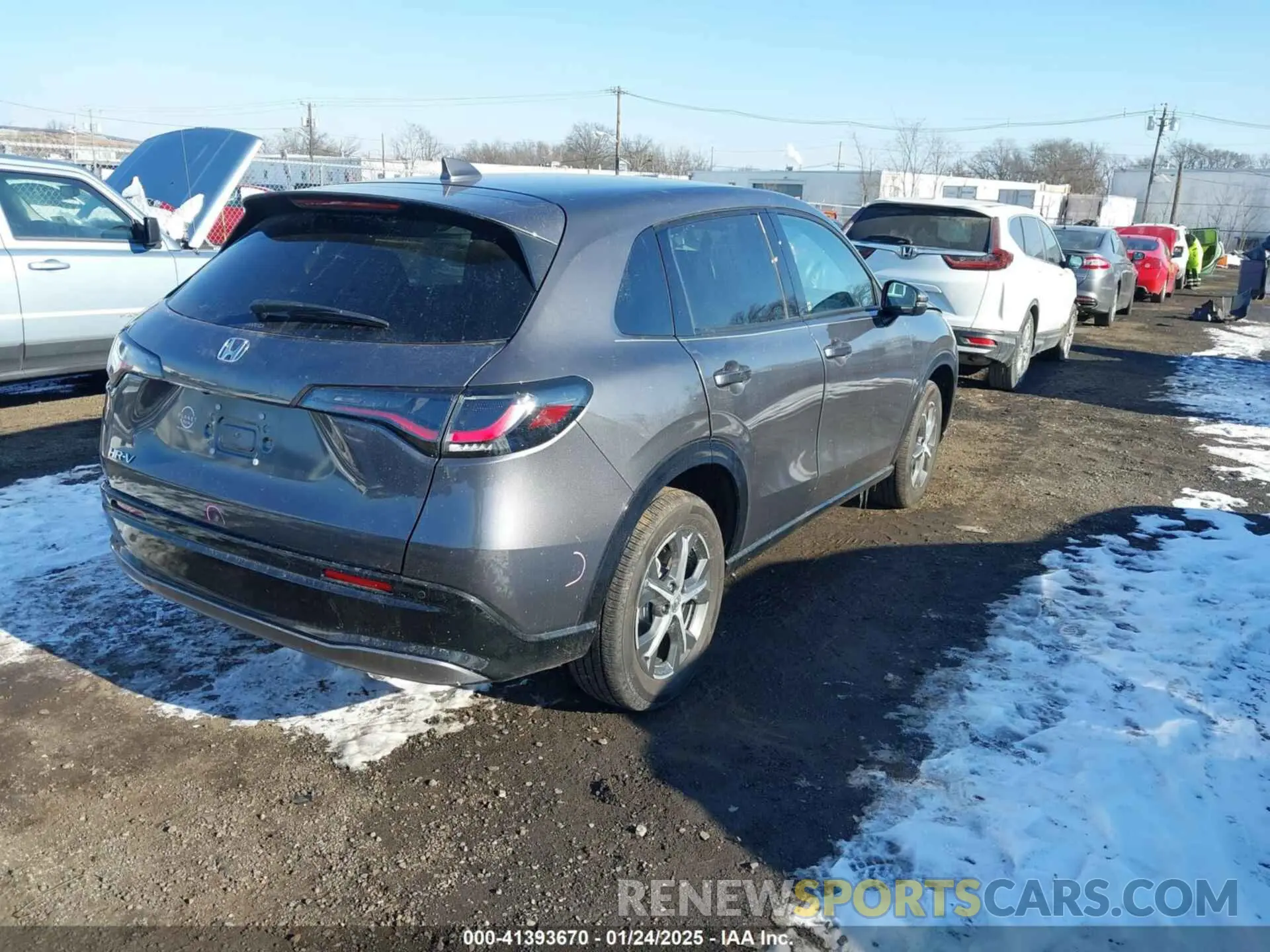 4 Photograph of a damaged car 3CZRZ2H70SM736036 HONDA HR-V 2025