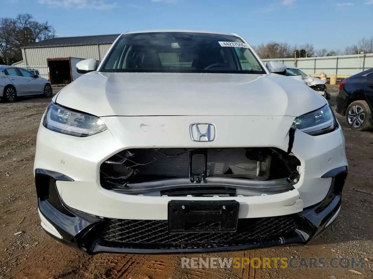 5 Photograph of a damaged car 3CZRZ2H70SM736425 HONDA HR-V 2025