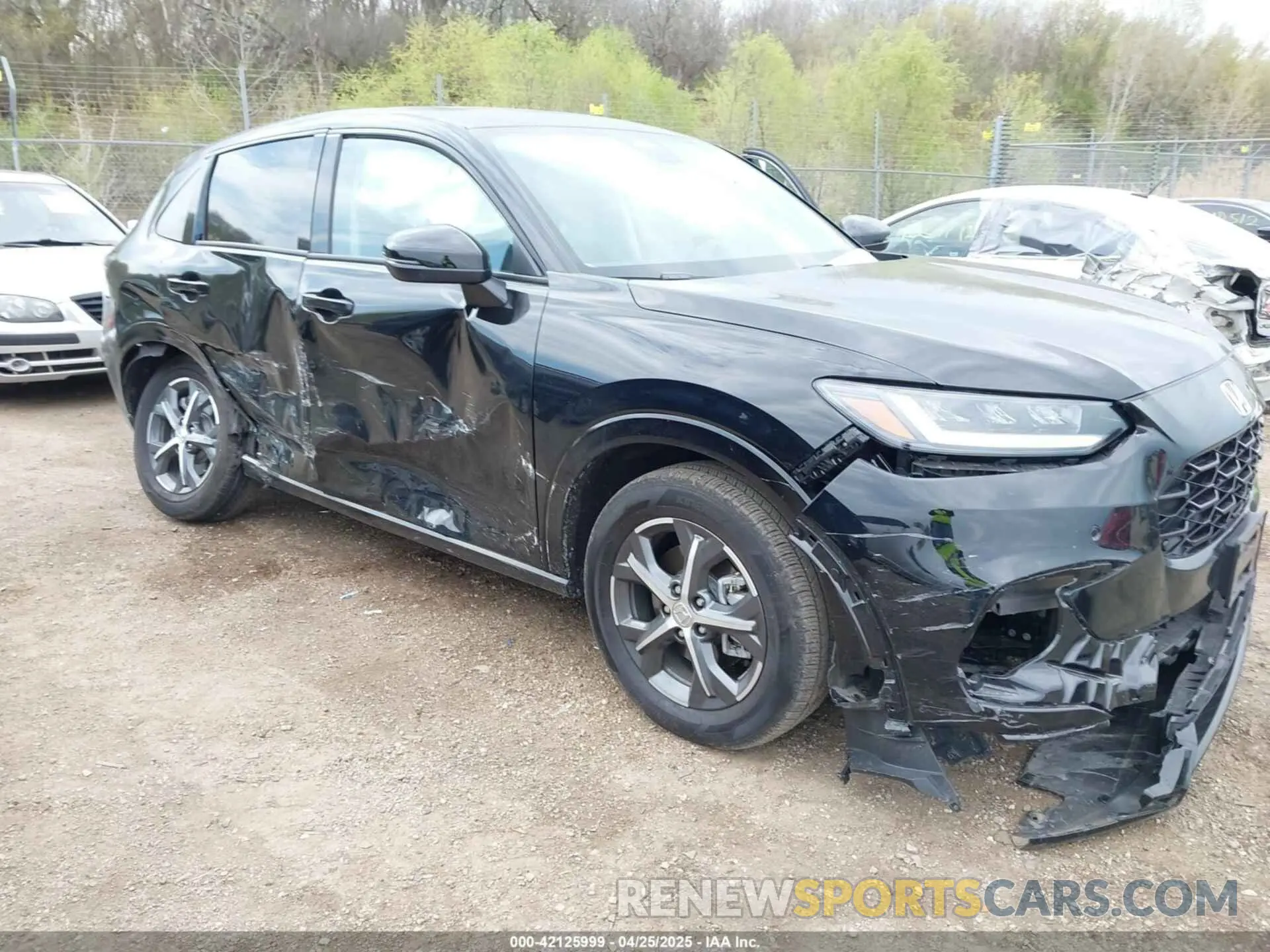 6 Photograph of a damaged car 3CZRZ2H70SM736912 HONDA HR-V 2025