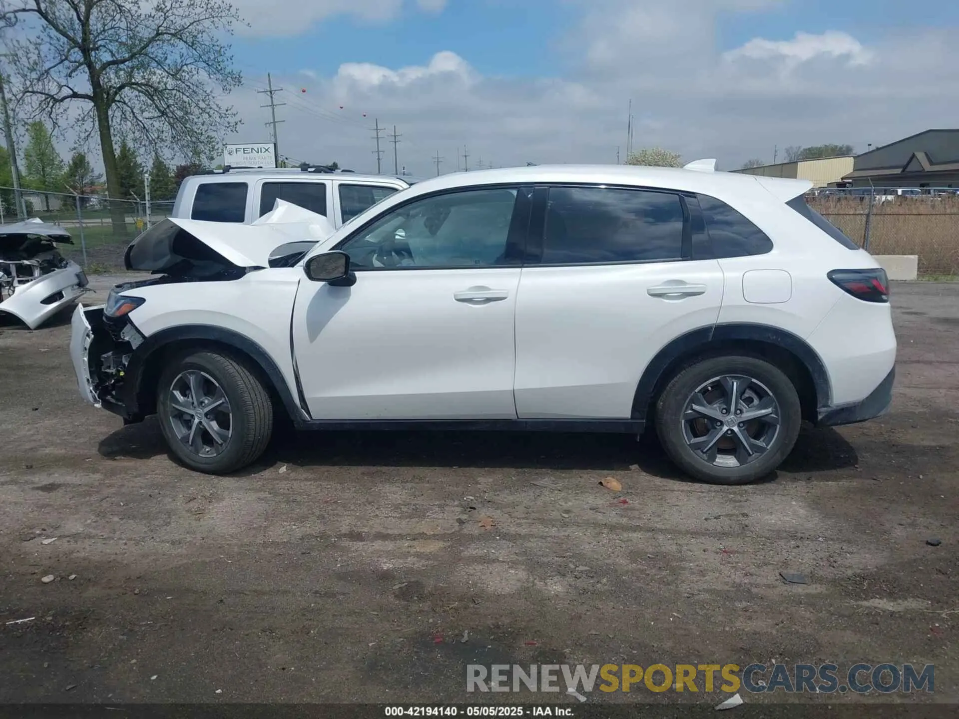 14 Photograph of a damaged car 3CZRZ2H70SM752835 HONDA HR-V 2025