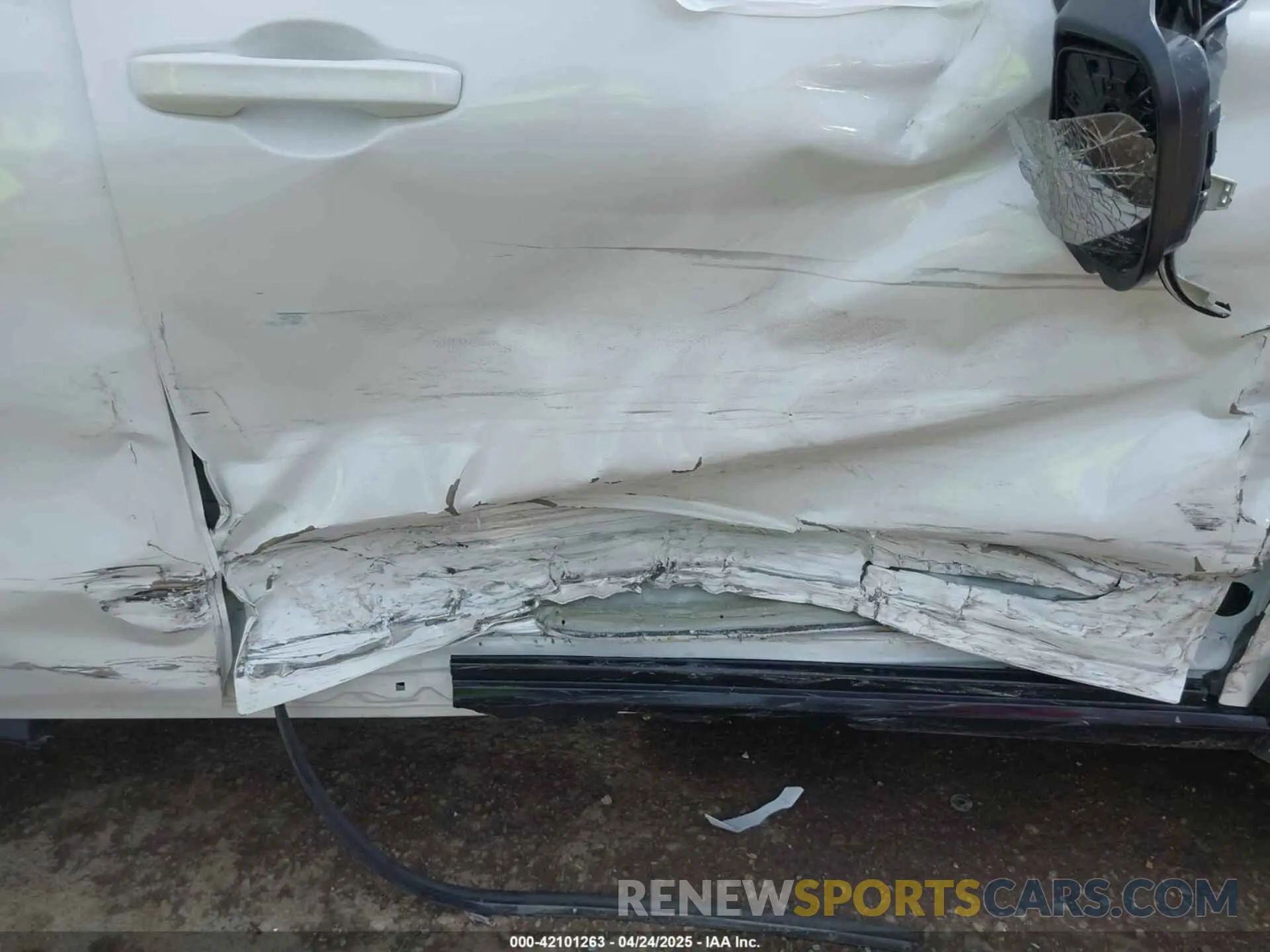 6 Photograph of a damaged car 3CZRZ2H71SM701456 HONDA HR-V 2025