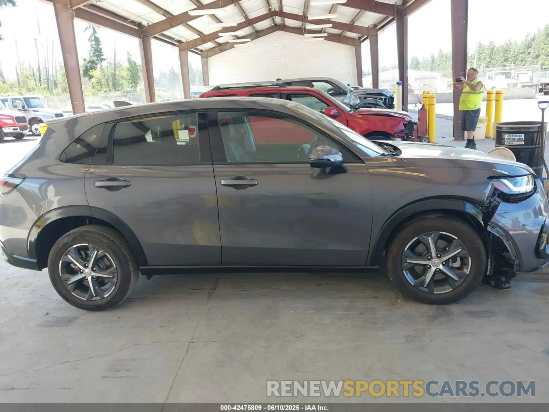14 Photograph of a damaged car 3CZRZ2H71SM720220 HONDA HR-V 2025