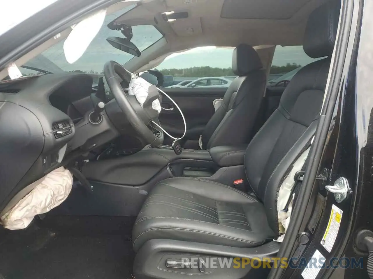 7 Photograph of a damaged car 3CZRZ2H72SM713695 HONDA HR-V 2025